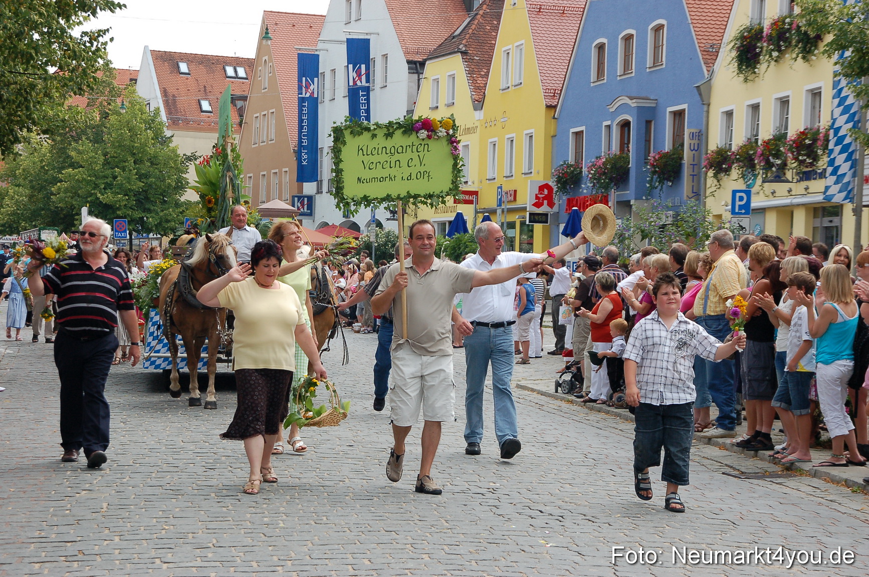 0160 Volksfestzug Neumarkt 090809