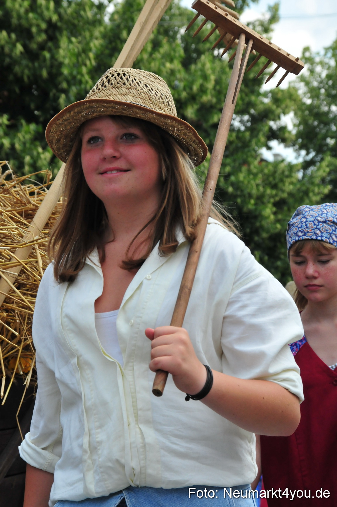 0163 Volksfestzug Neumarkt 090809