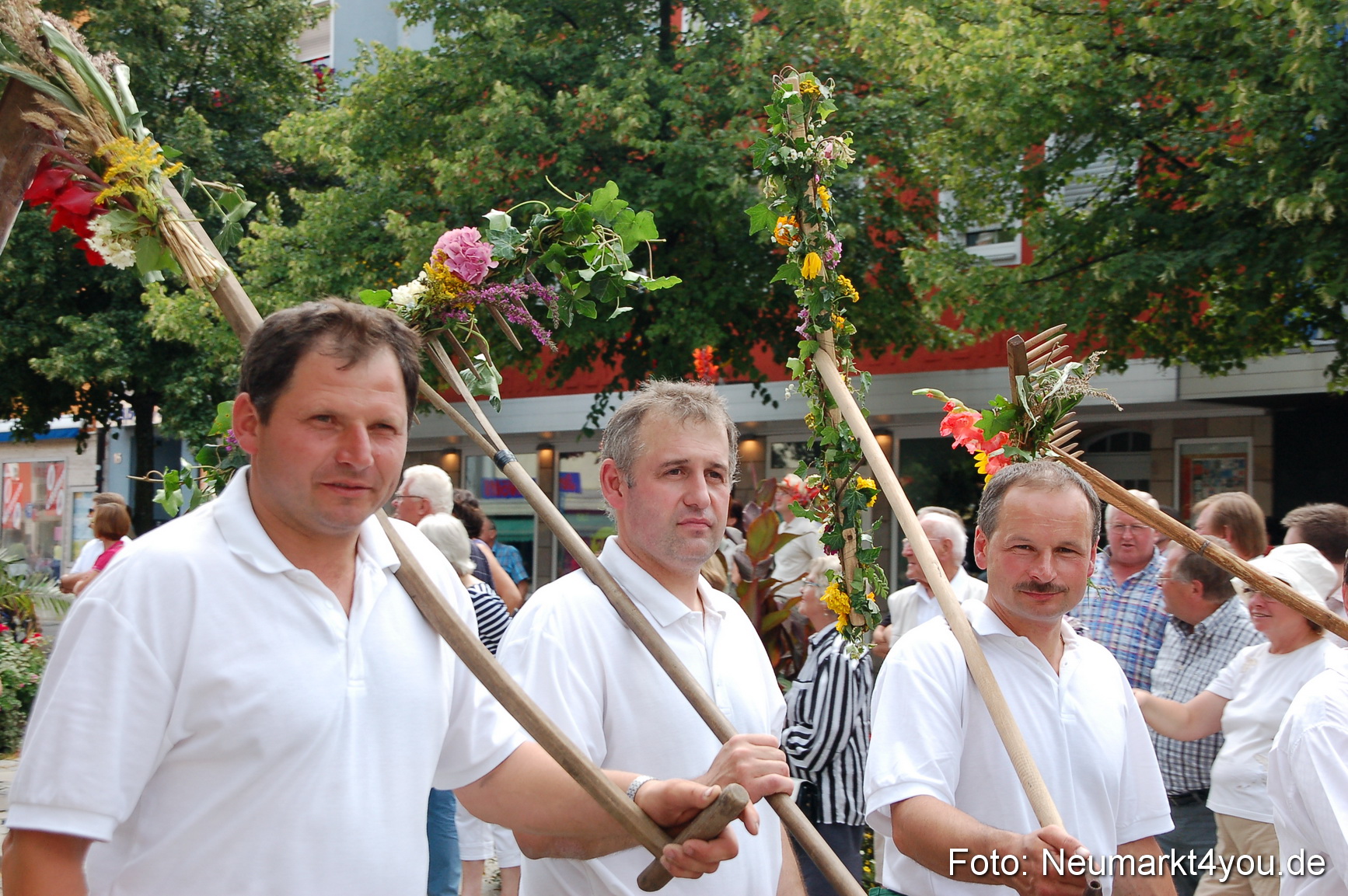 0179 Volksfestzug Neumarkt 090809