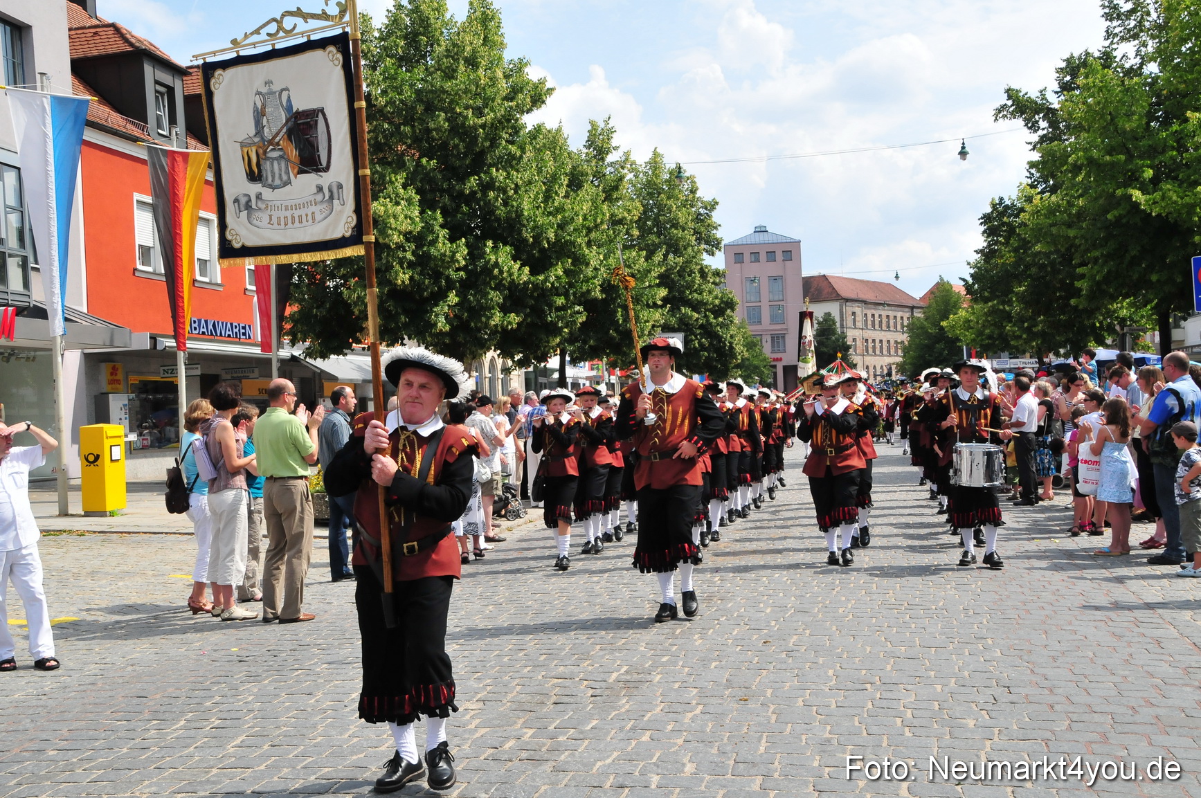 0181 Volksfestzug Neumarkt 090809