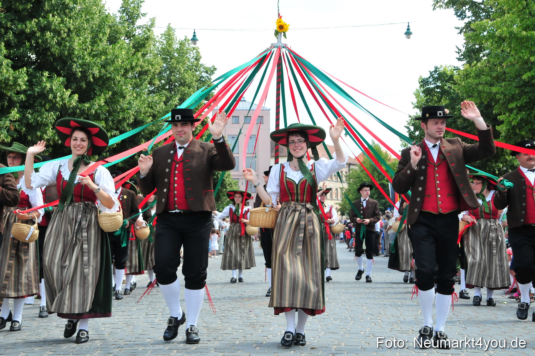 0185 Volksfestzug Neumarkt 090809