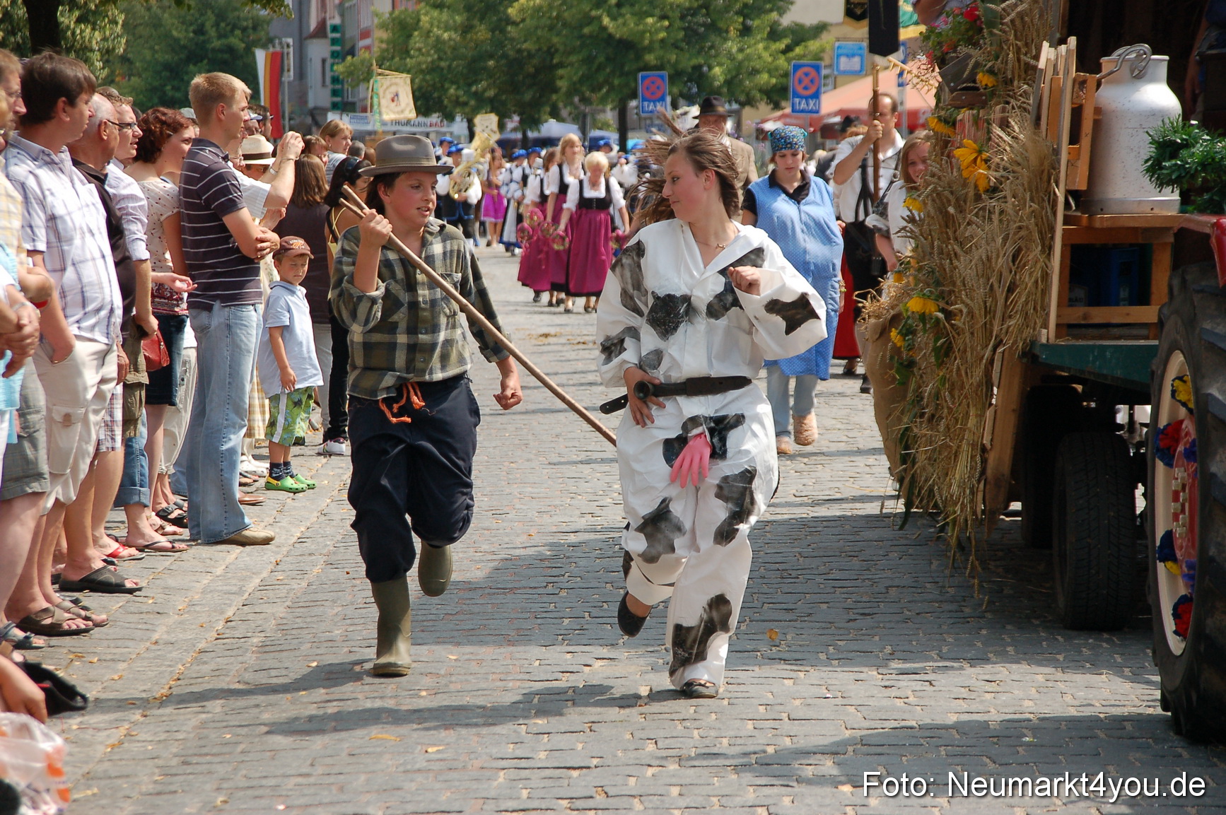 0209 Volksfestzug Neumarkt 090809