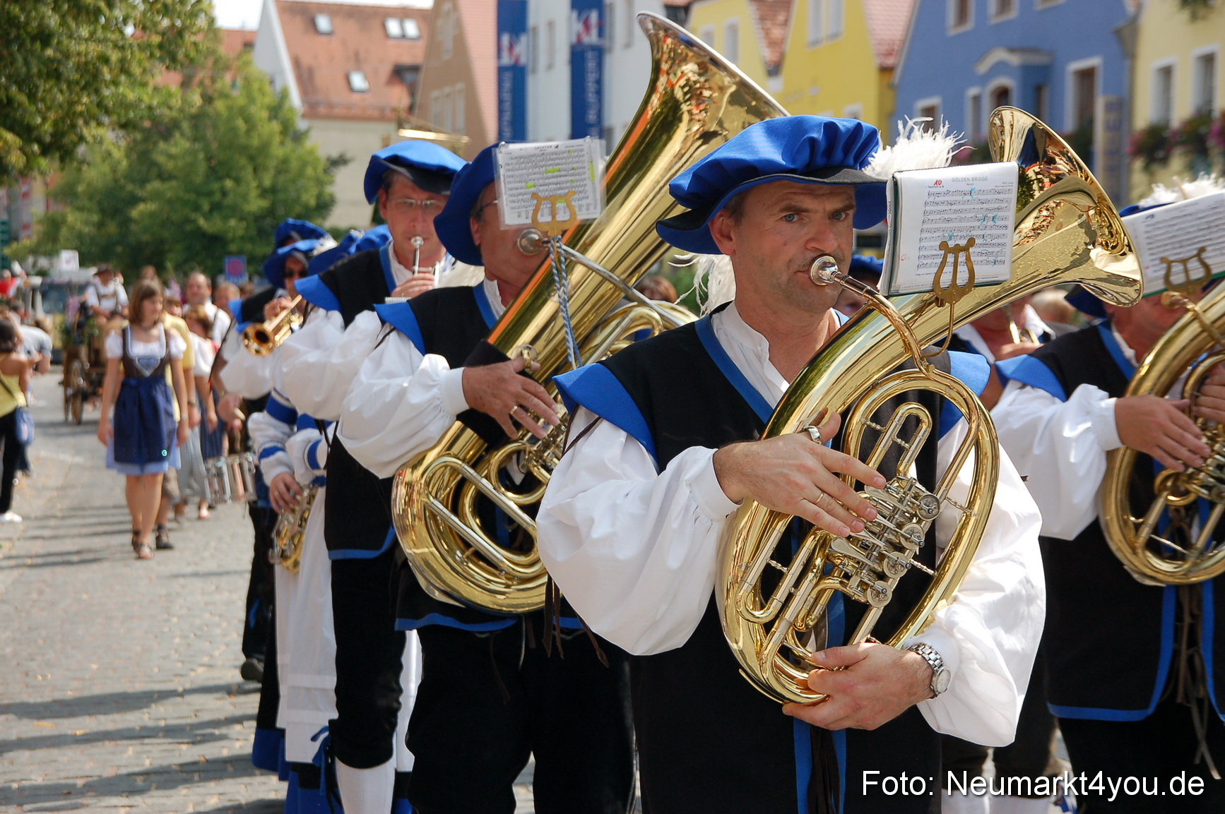 0214 Volksfestzug Neumarkt 090809