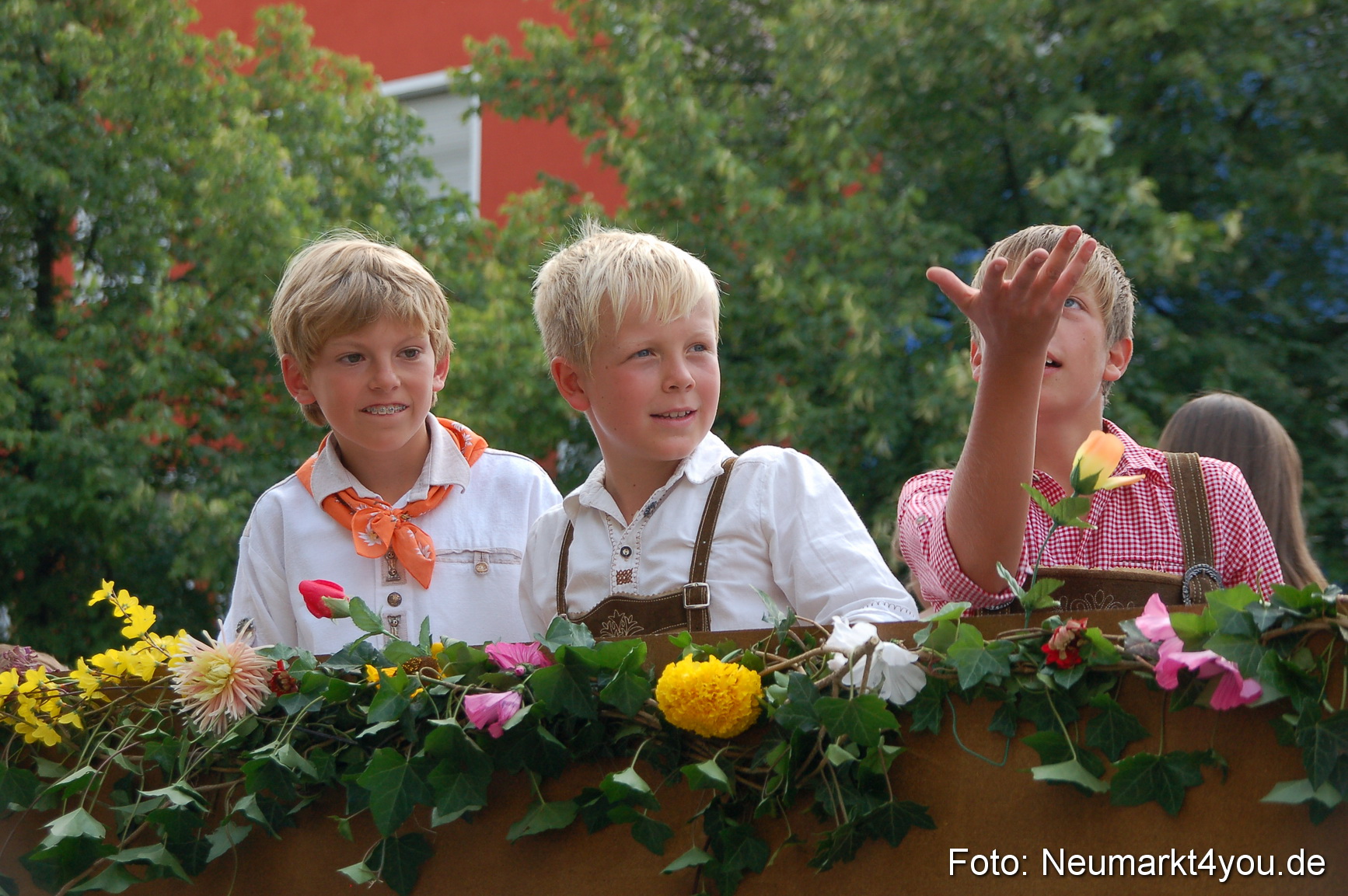 0236 Volksfestzug Neumarkt 090809