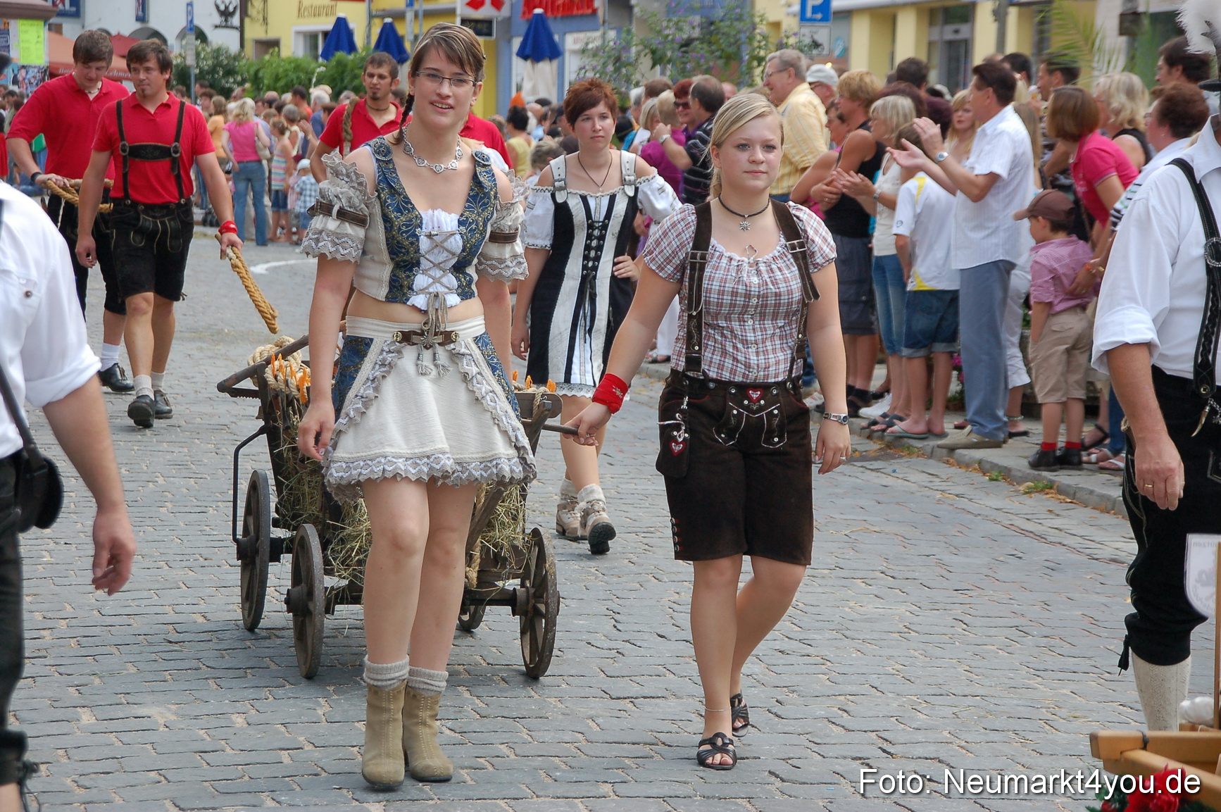 0238 Volksfestzug Neumarkt 090809