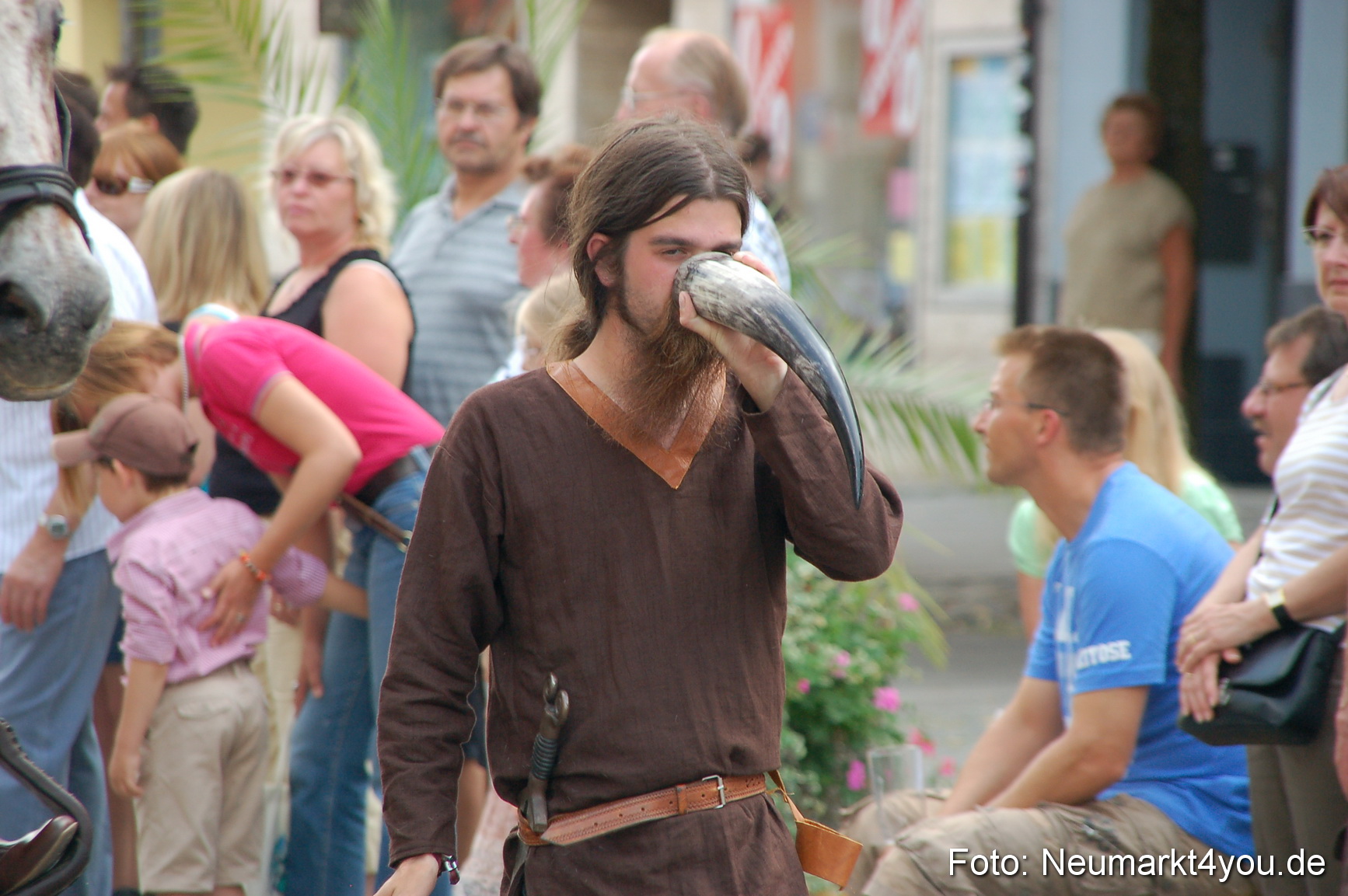0251 Volksfestzug Neumarkt 090809