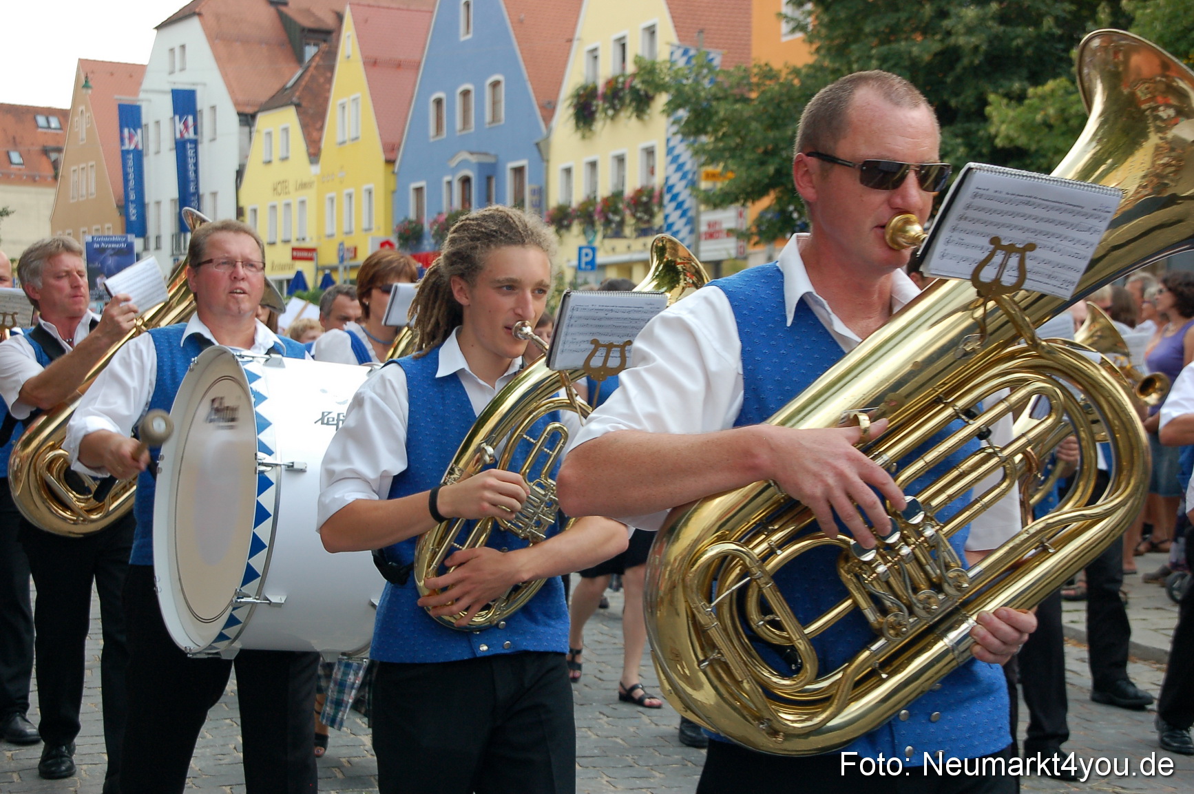 0255 Volksfestzug Neumarkt 090809