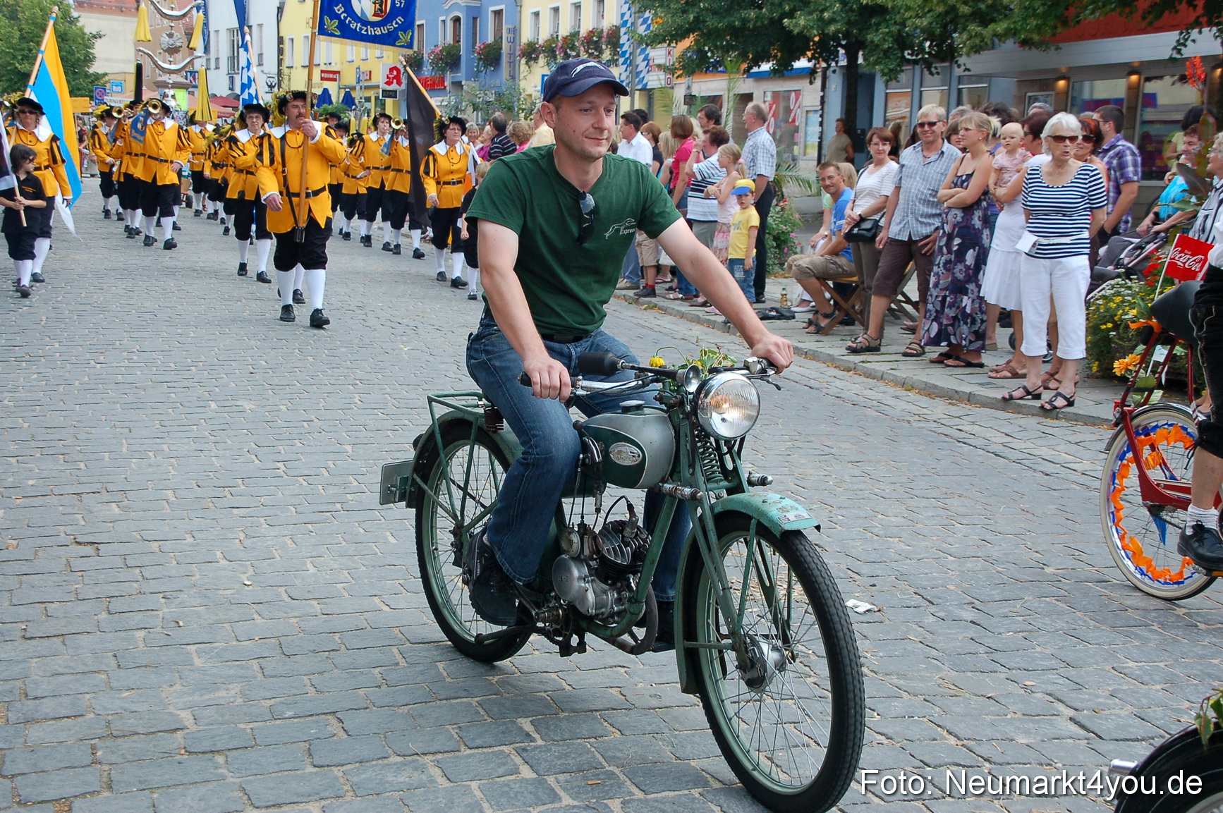 0275 Volksfestzug Neumarkt 090809
