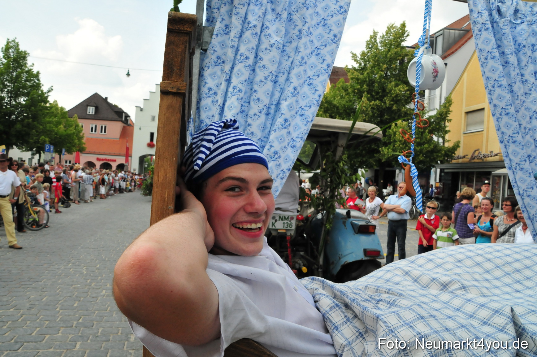 0284 Volksfestzug Neumarkt 090809