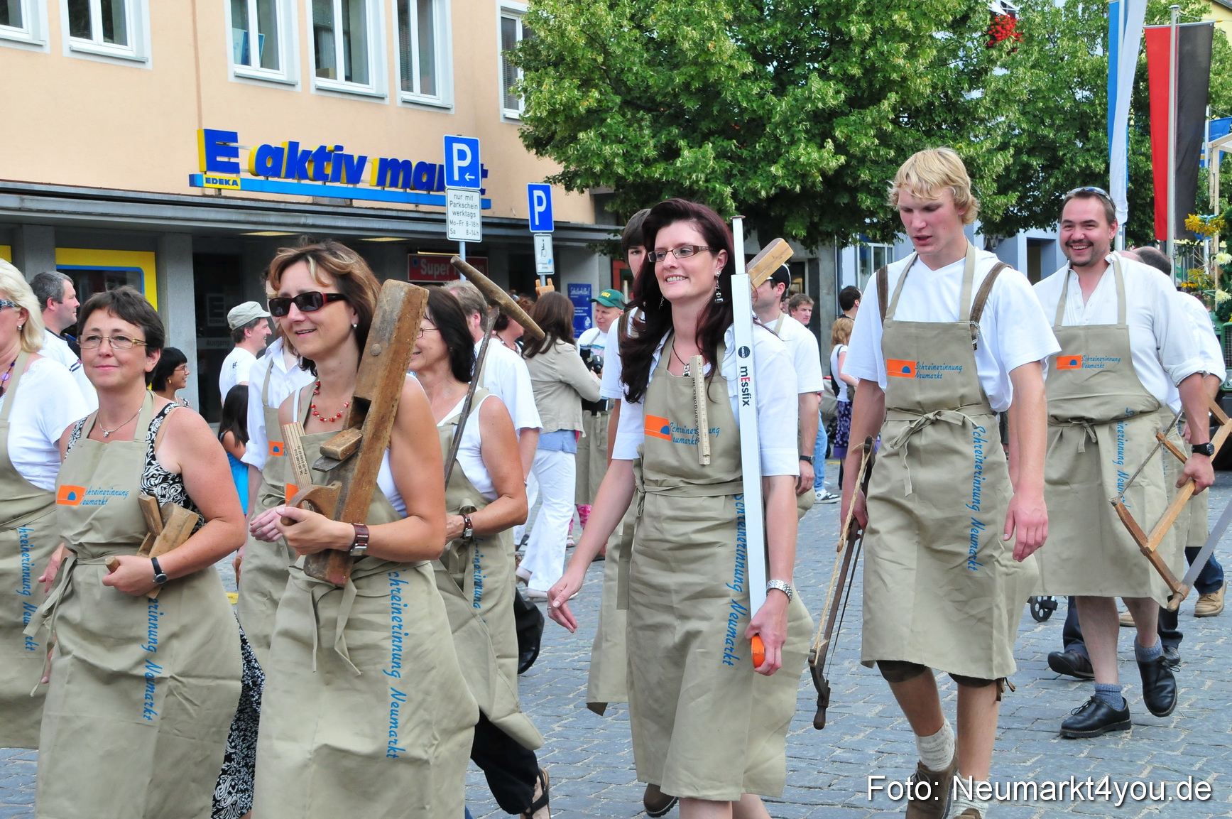 0285 Volksfestzug Neumarkt 090809