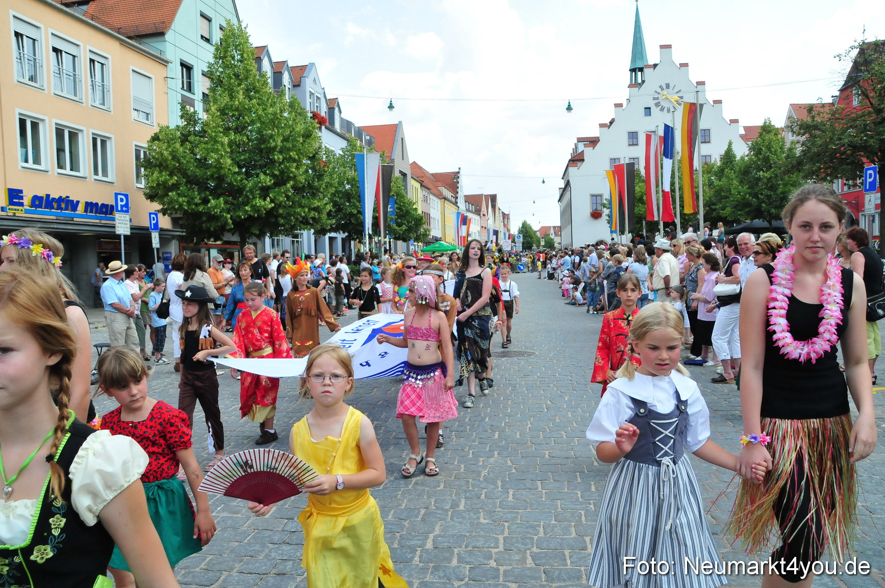 0291 Volksfestzug Neumarkt 090809