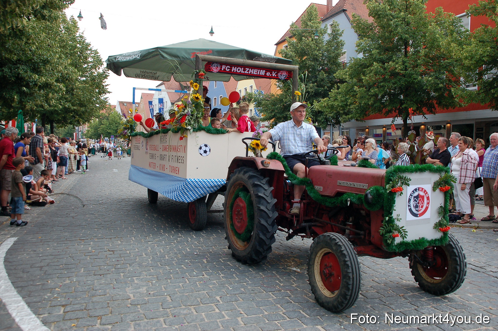 0294 Volksfestzug Neumarkt 090809