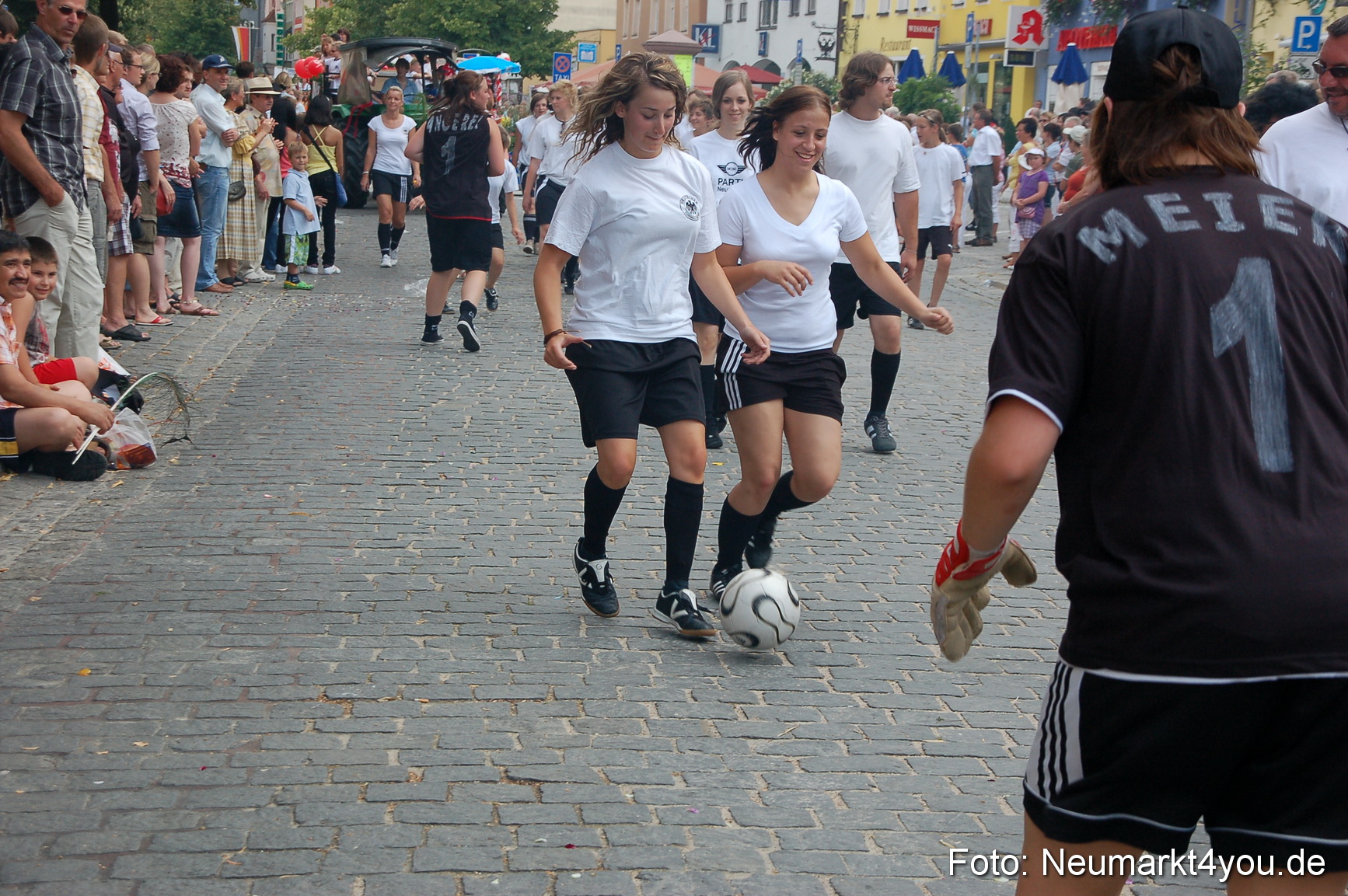 0298 Volksfestzug Neumarkt 090809