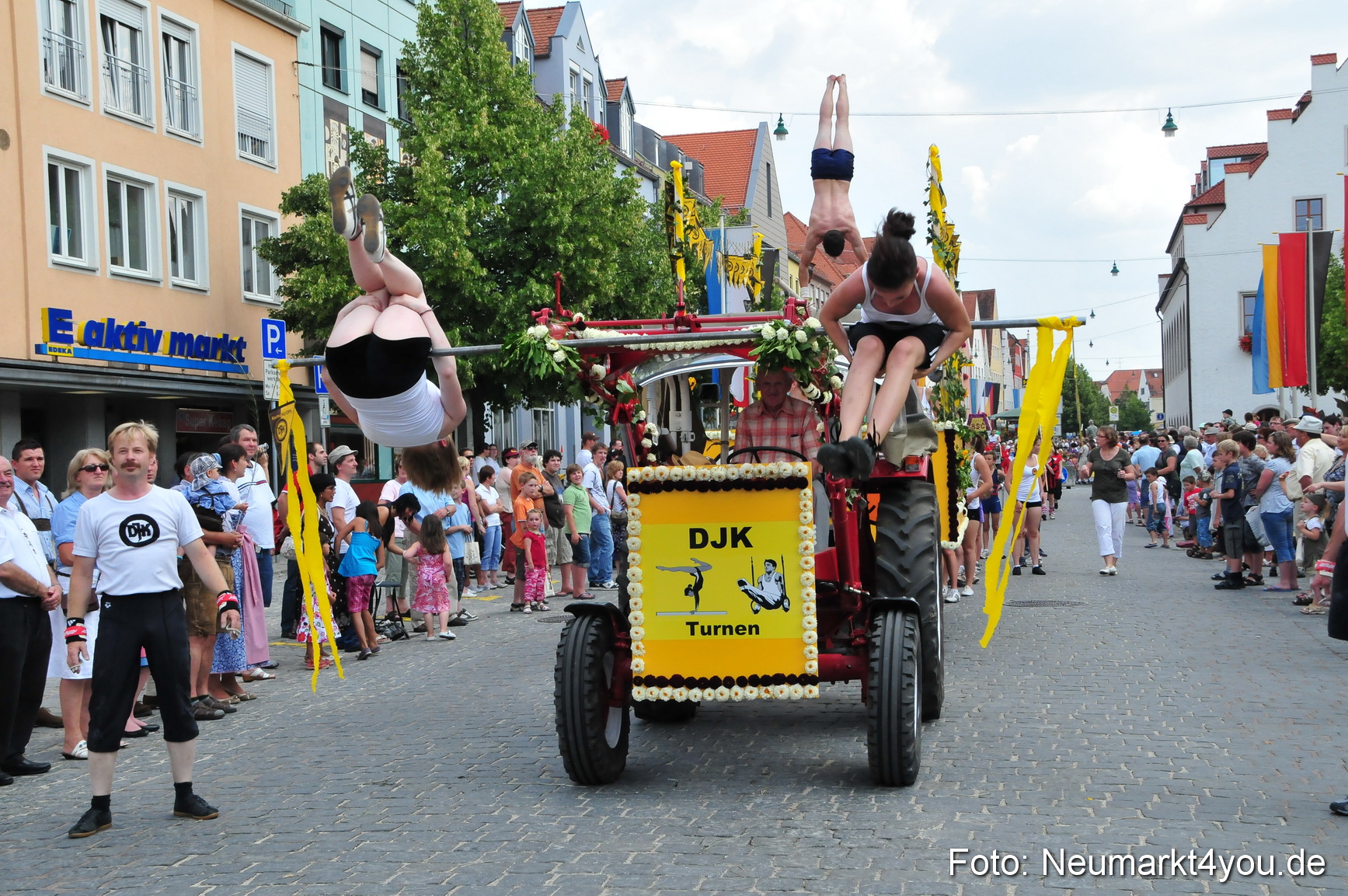 0301 Volksfestzug Neumarkt 090809