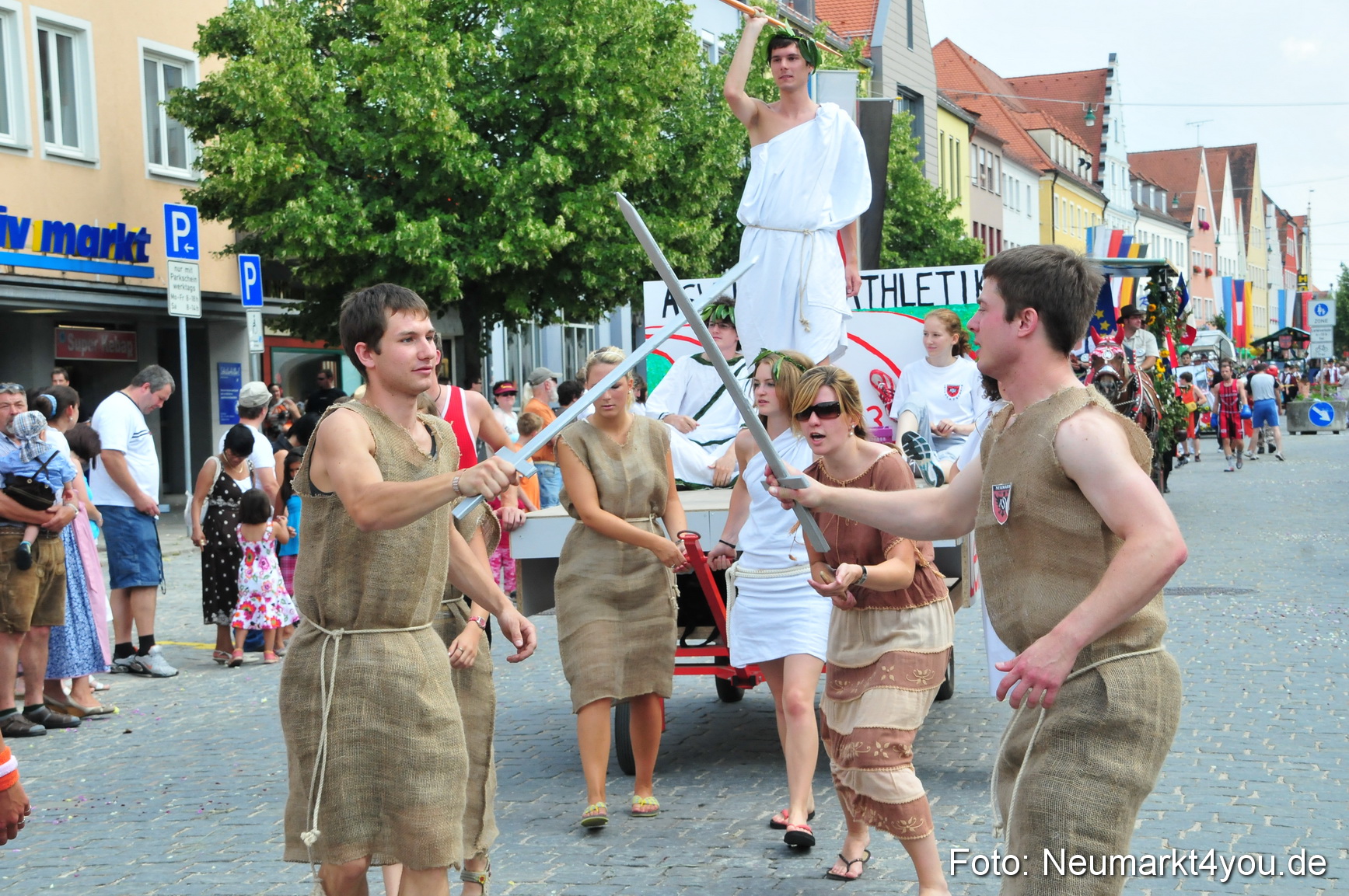 0327 Volksfestzug Neumarkt 090809