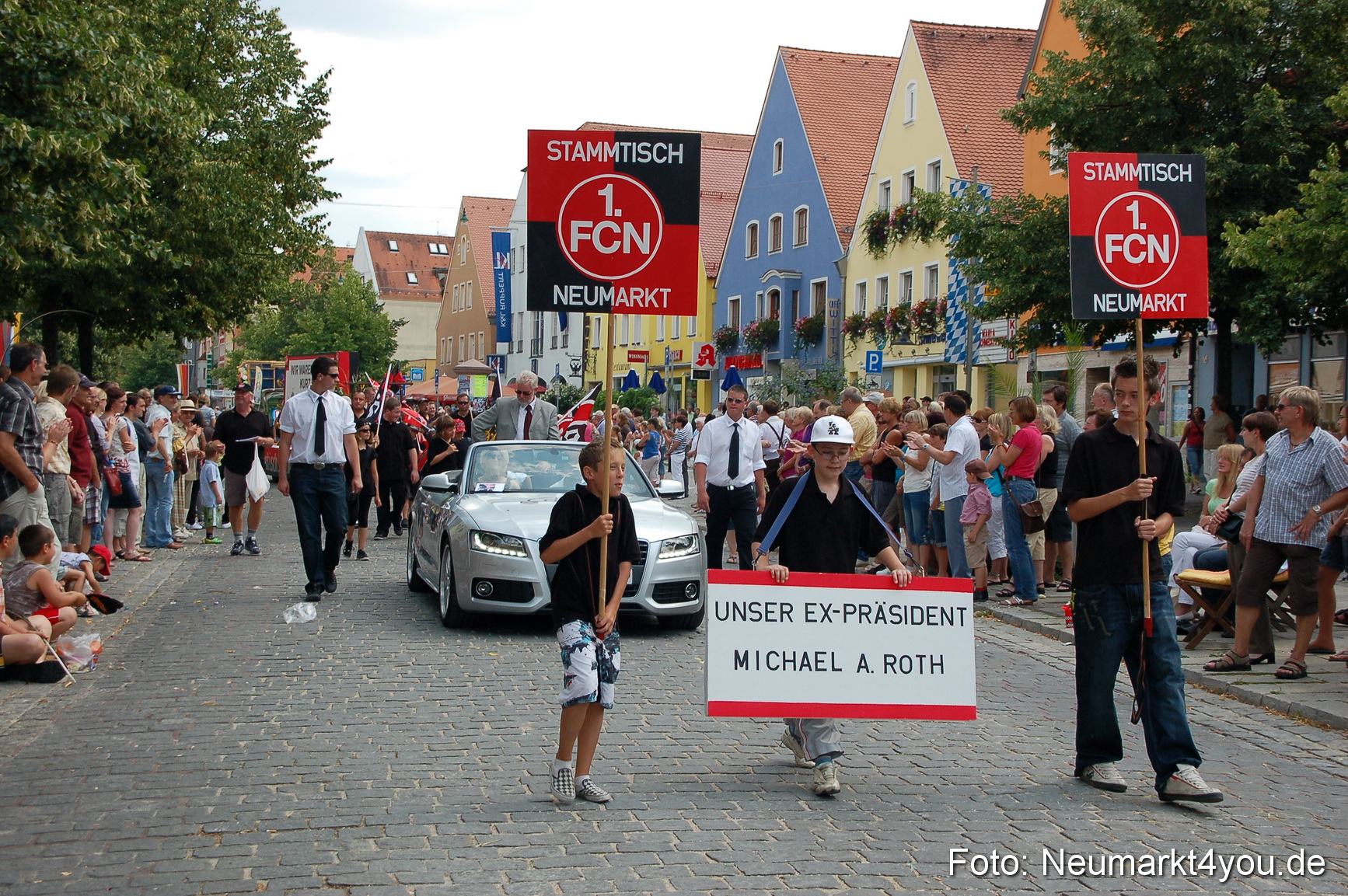 0328 Volksfestzug Neumarkt 090809