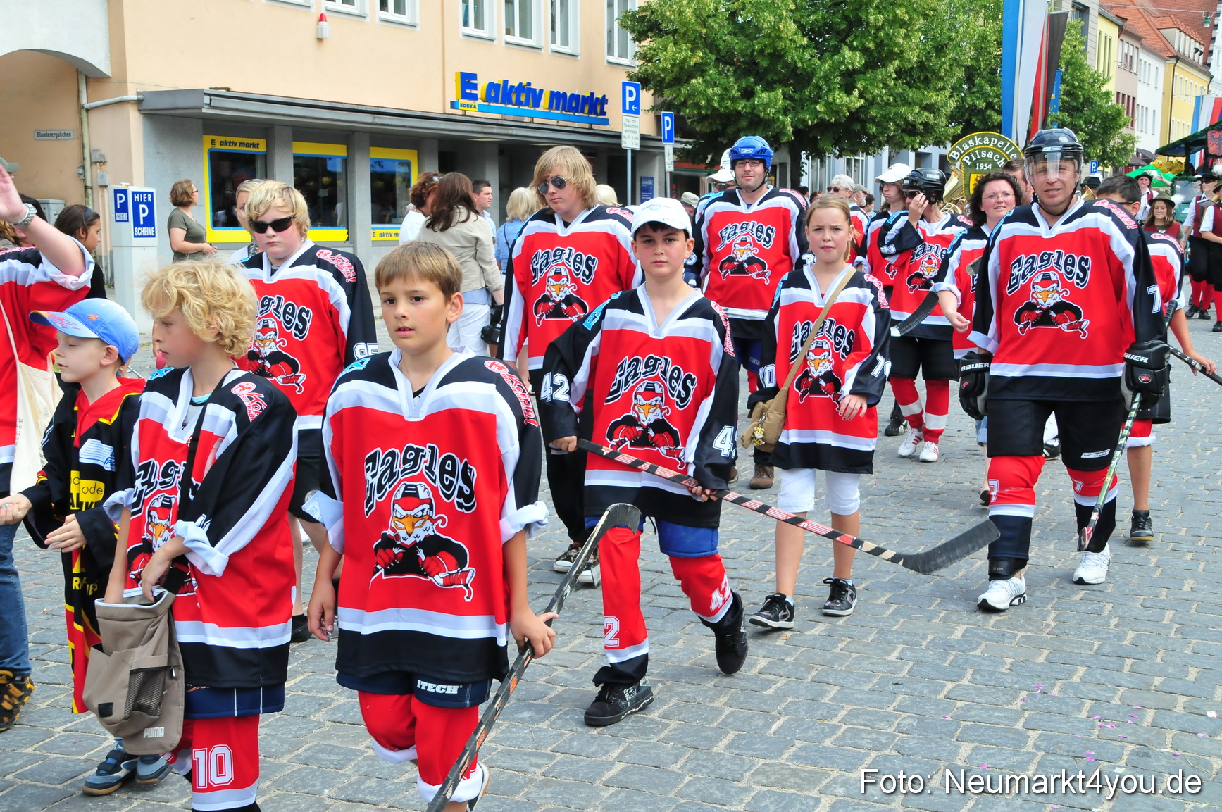 0332 Volksfestzug Neumarkt 090809