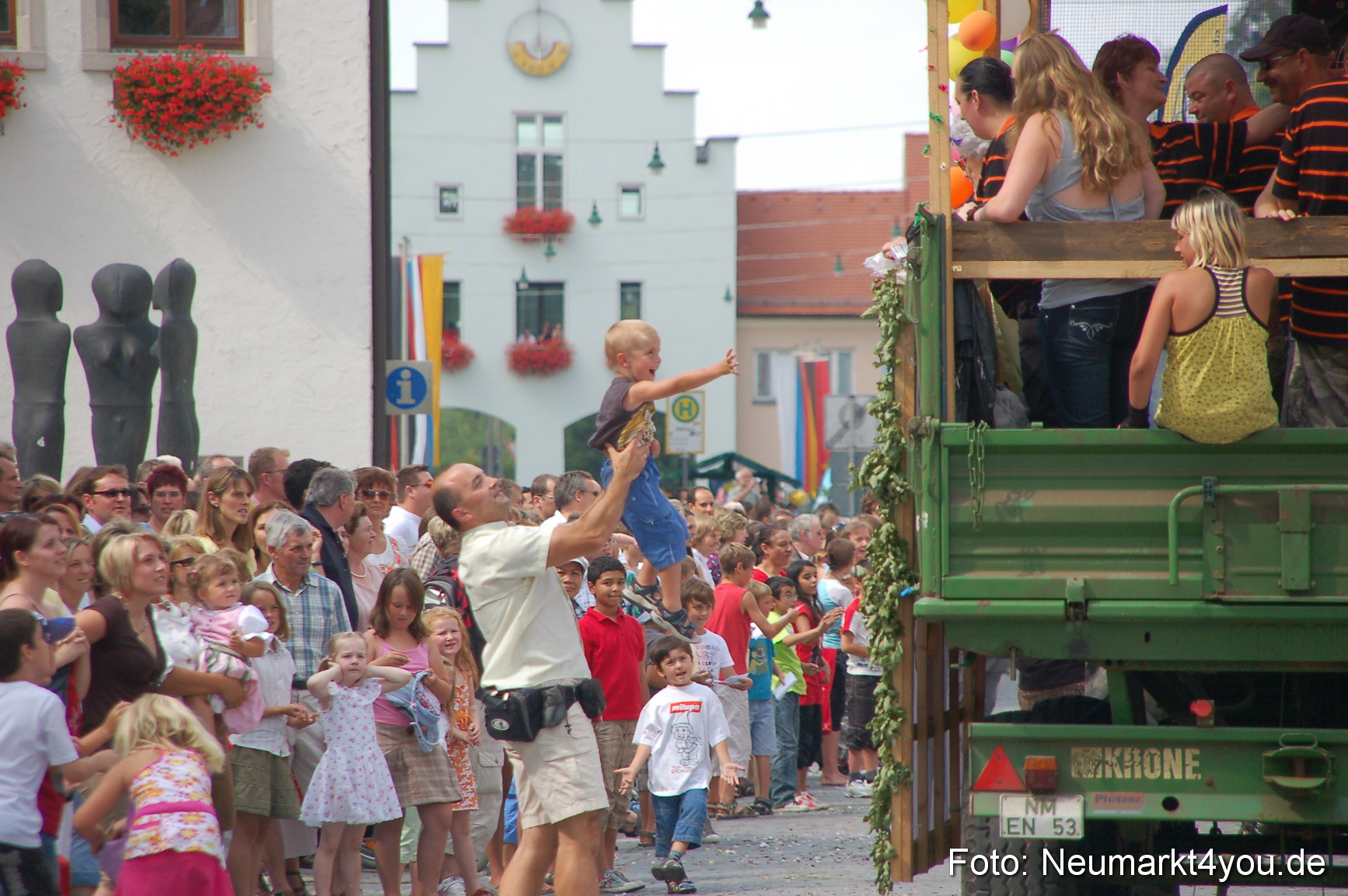 0334 Volksfestzug Neumarkt 090809