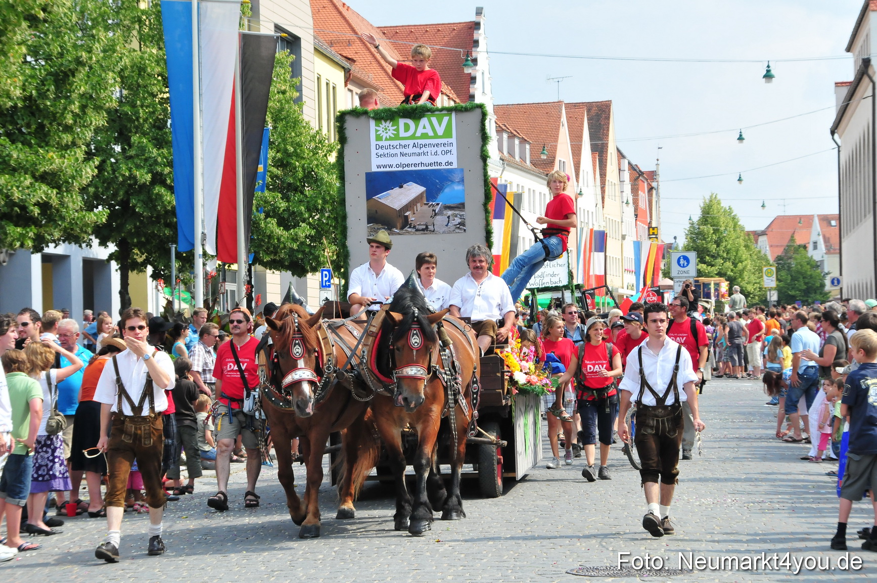 0336 Volksfestzug Neumarkt 090809