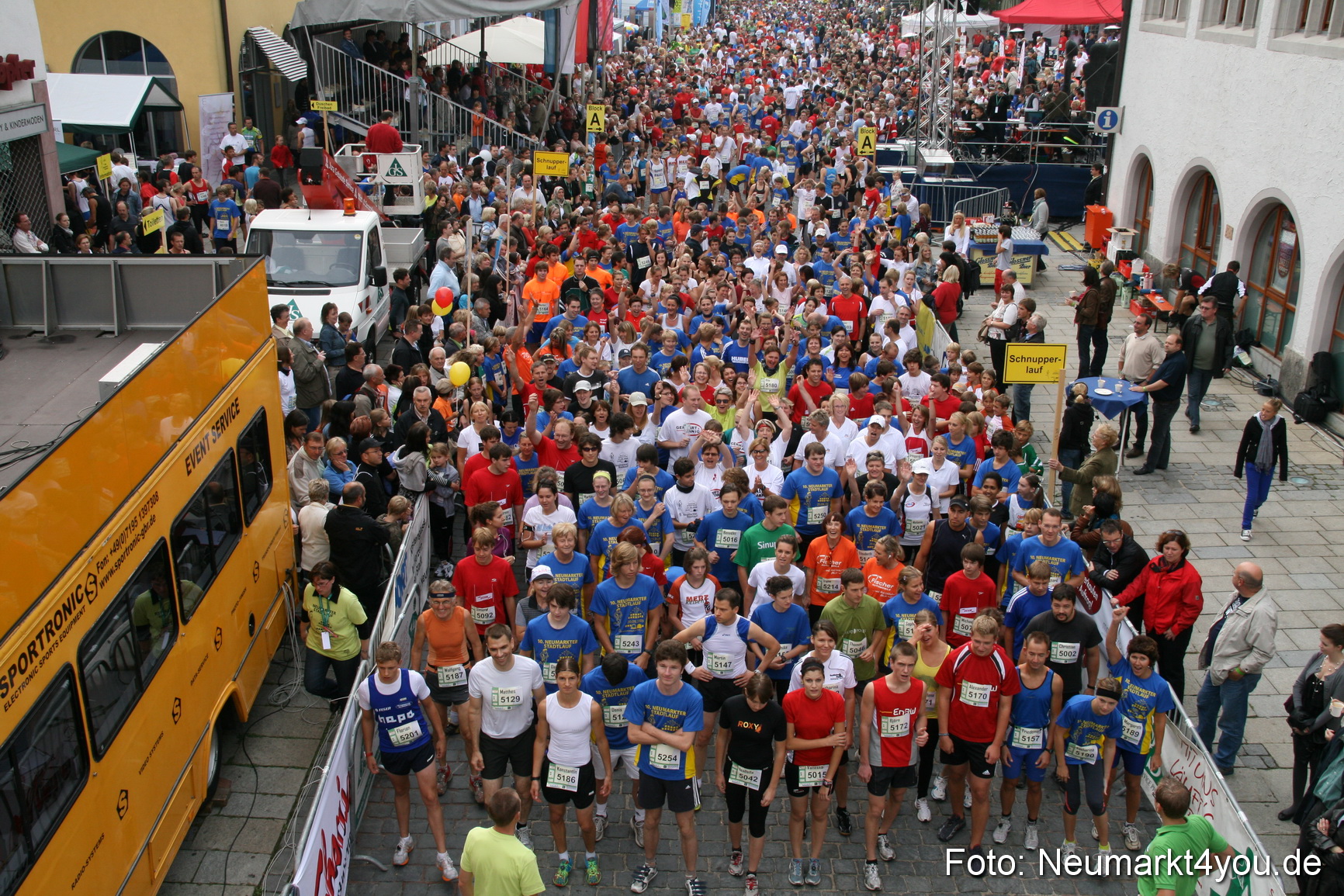 0030 Stadtlauf Neumarkt Startbereich 200909