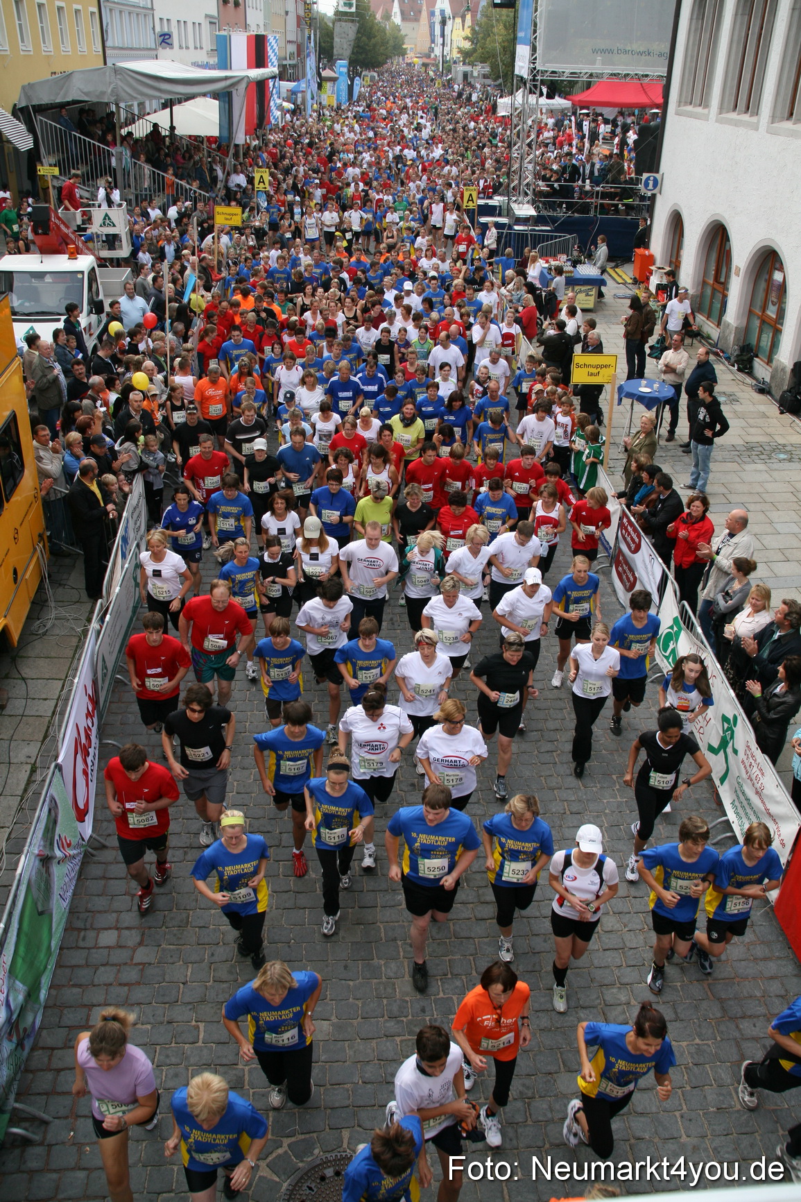 0033 Stadtlauf Neumarkt Startbereich 200909