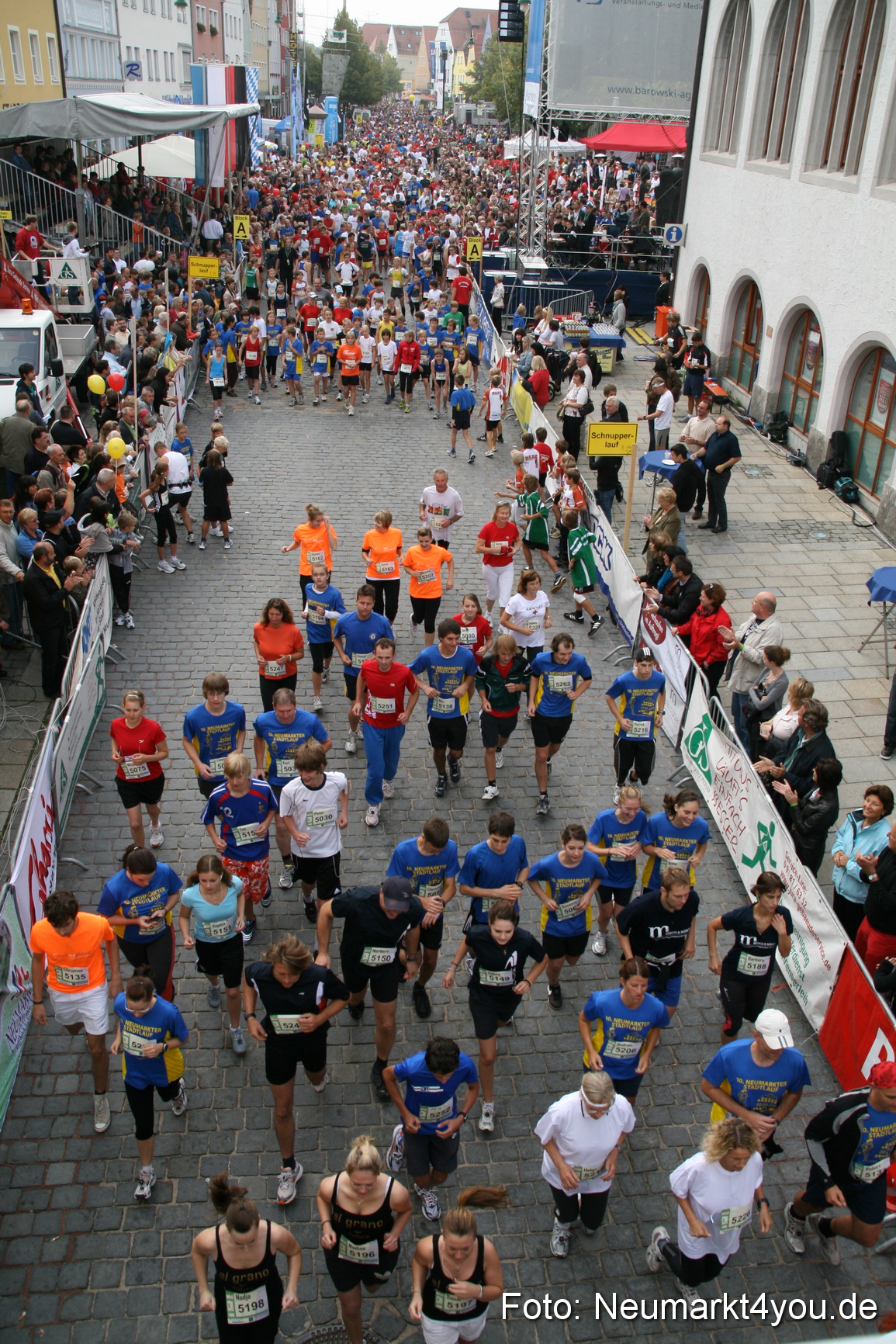 0036 Stadtlauf Neumarkt Startbereich 200909
