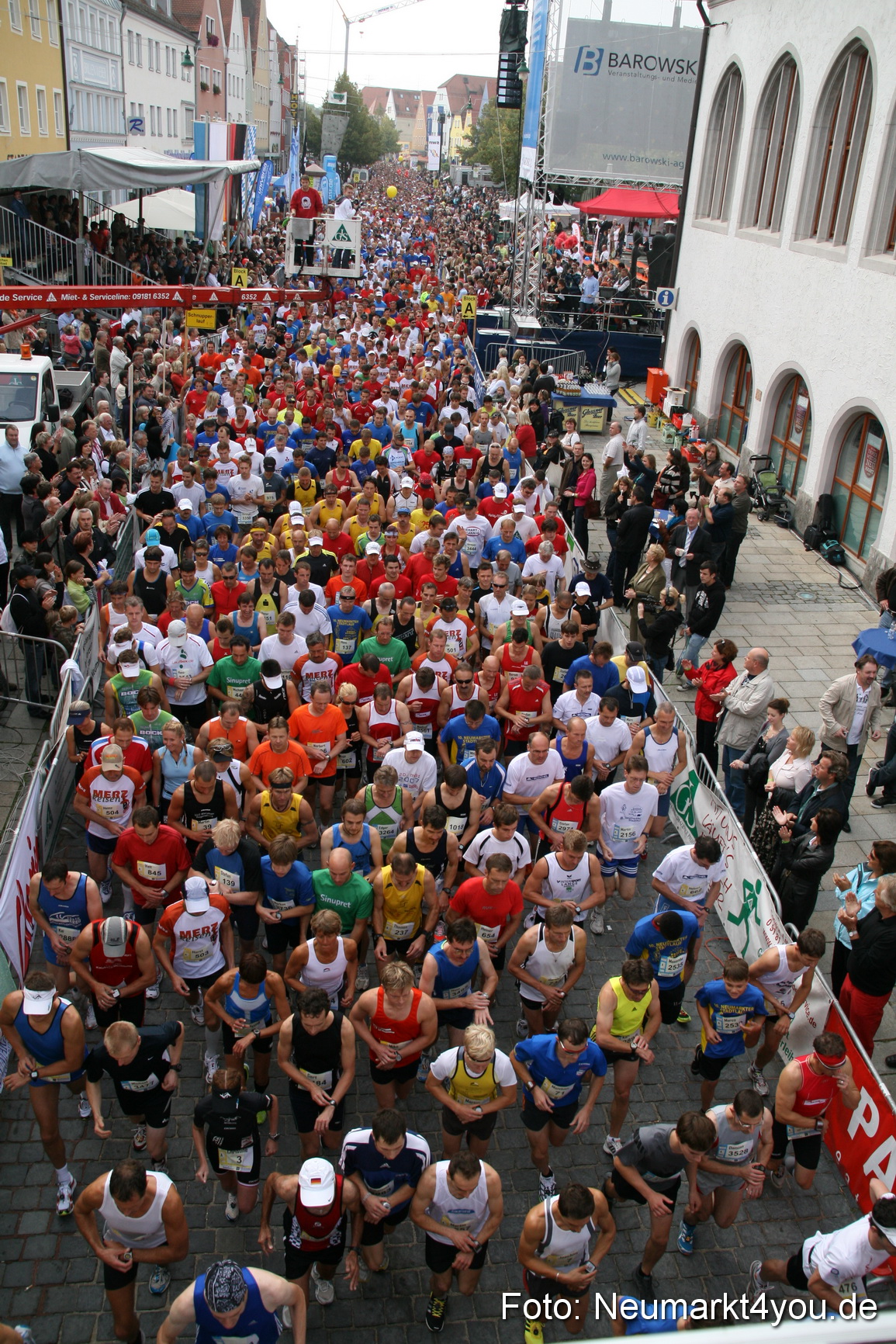 0051 Stadtlauf Neumarkt Startbereich 200909