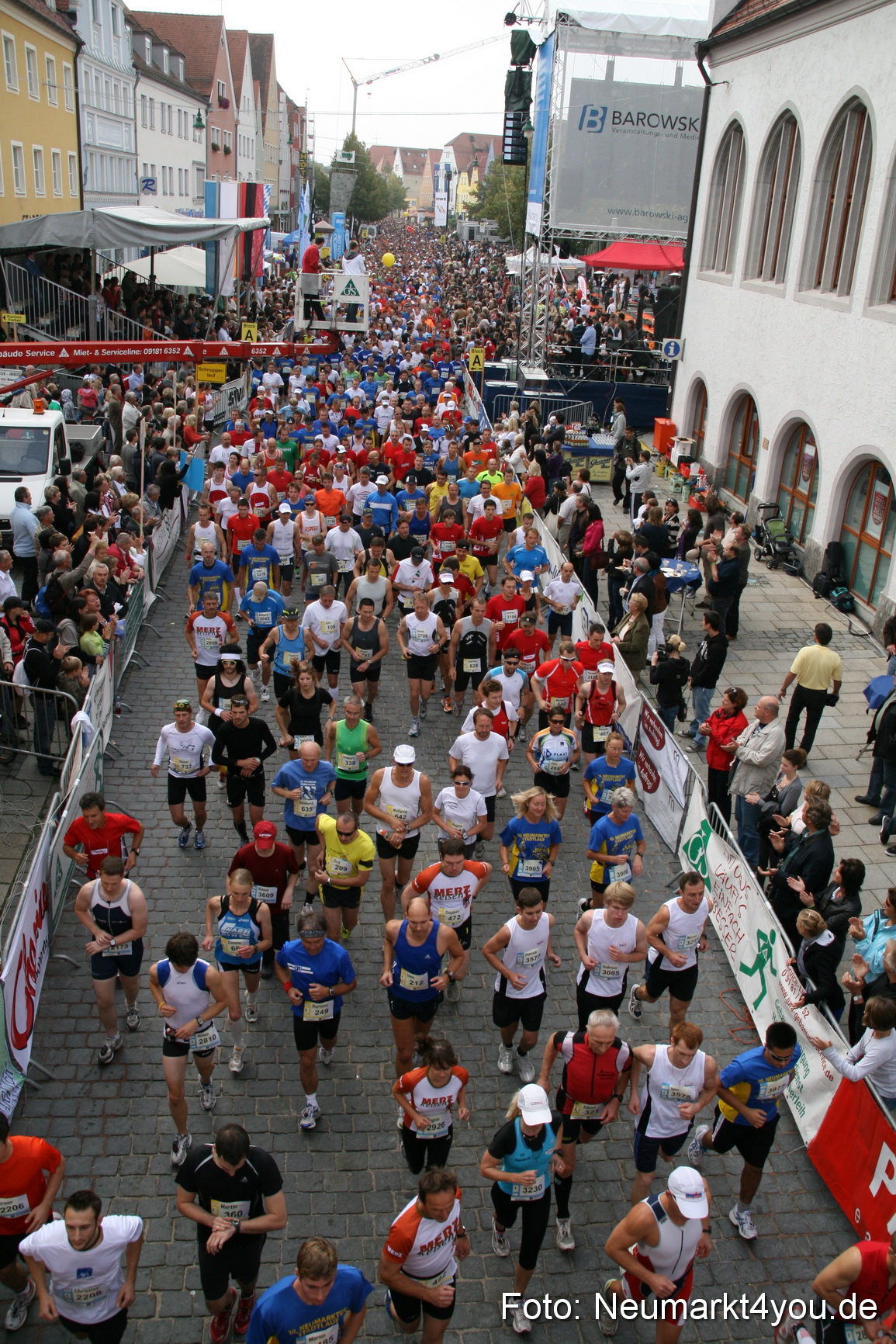 0054 Stadtlauf Neumarkt Startbereich 200909