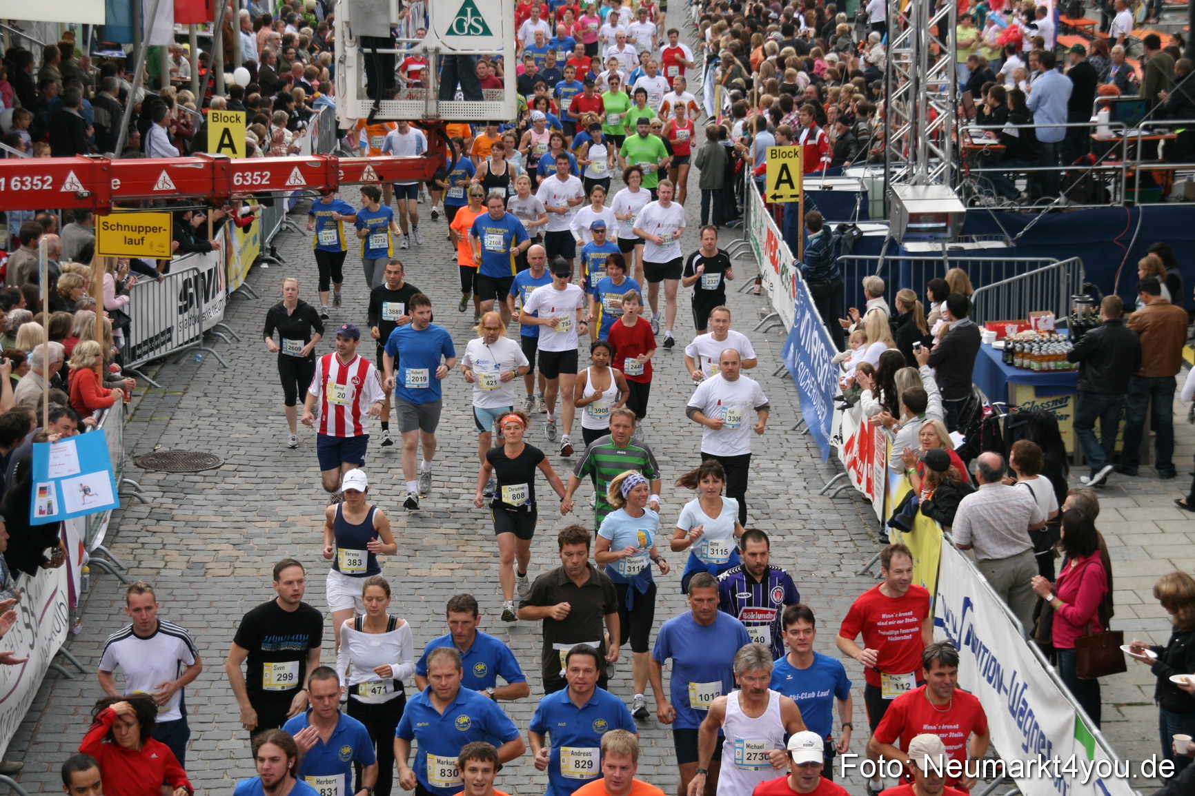 0067 Stadtlauf Neumarkt Startbereich 200909