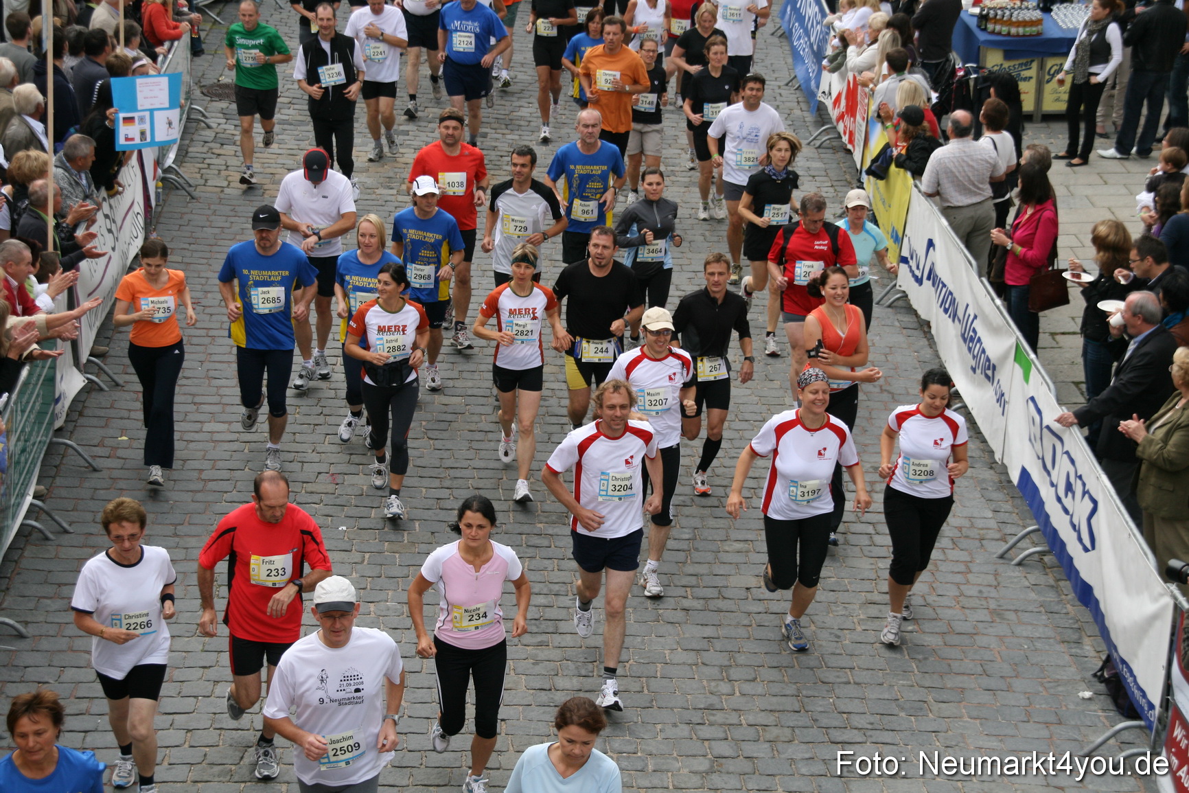 0069 Stadtlauf Neumarkt Startbereich 200909