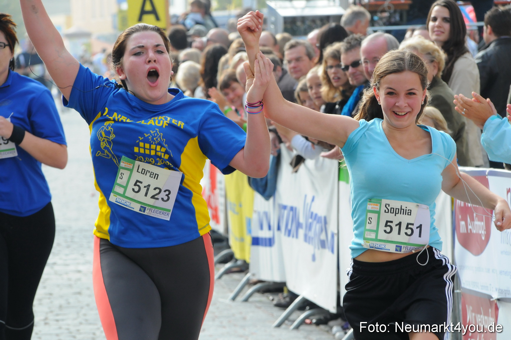0035 Stadtlauf Neumarkt Zieleinlauf 200909