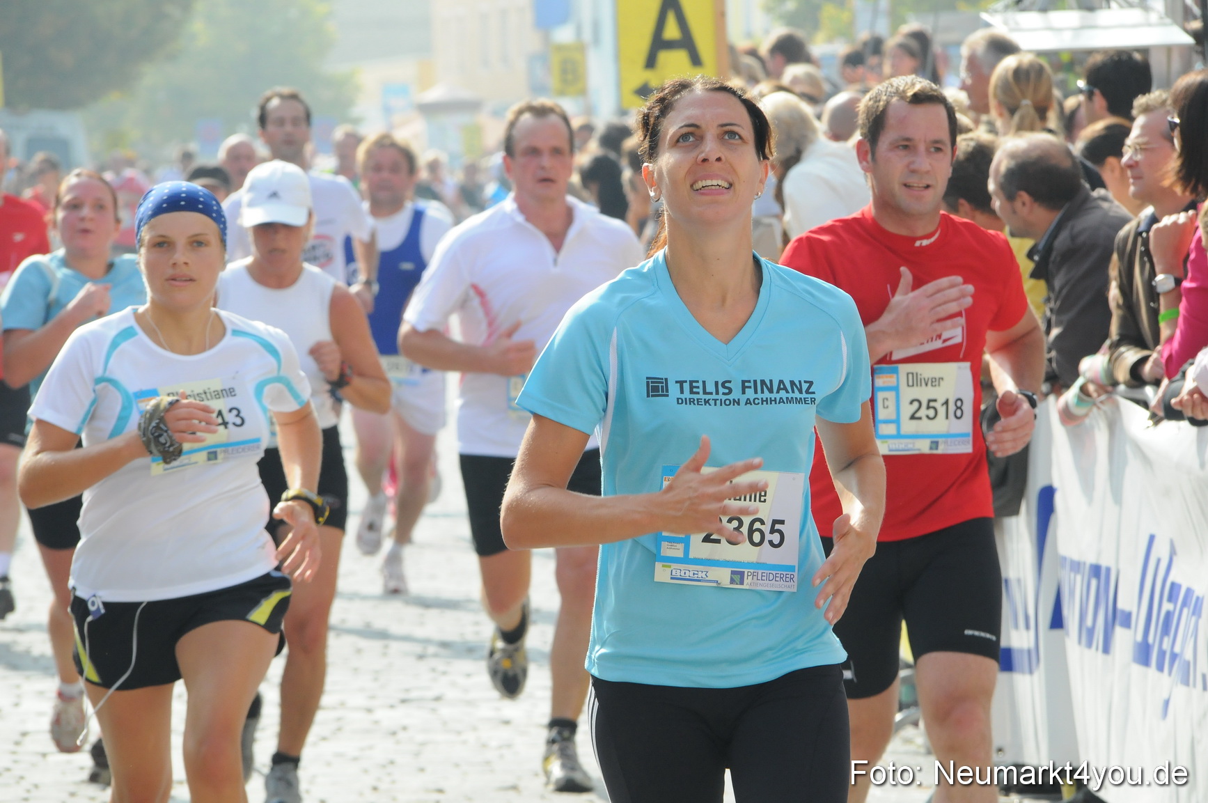 0060 Stadtlauf Neumarkt Zieleinlauf 200909