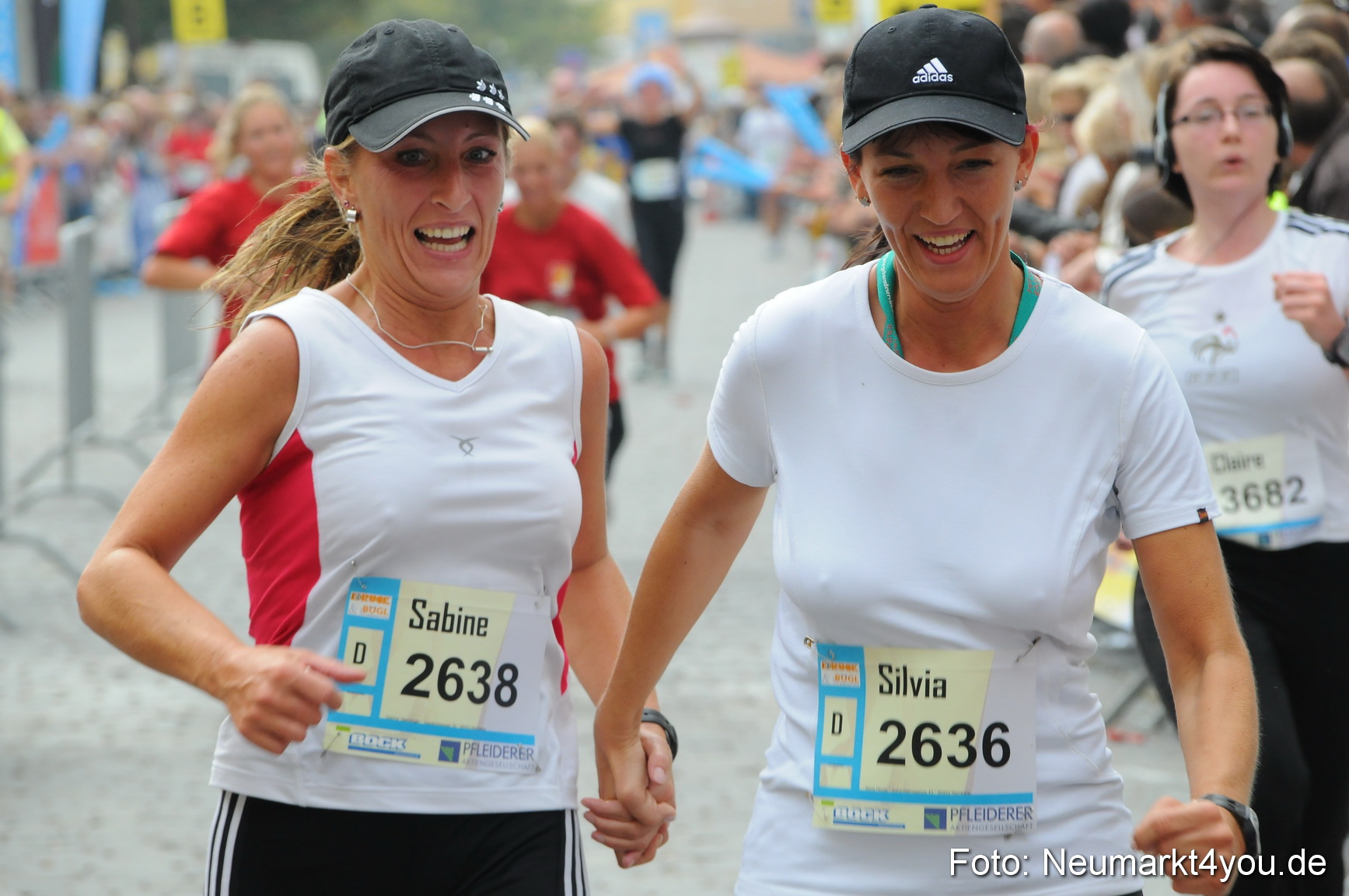 0078 Stadtlauf Neumarkt Zieleinlauf 200909