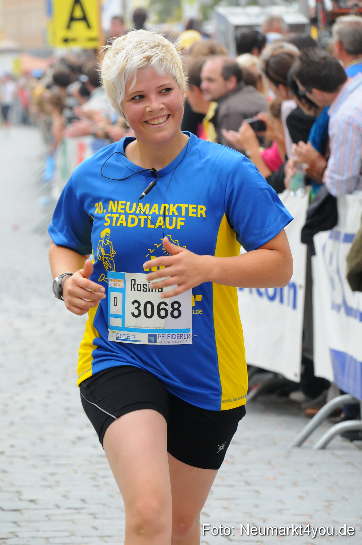 0088 Stadtlauf Neumarkt Zieleinlauf 200909