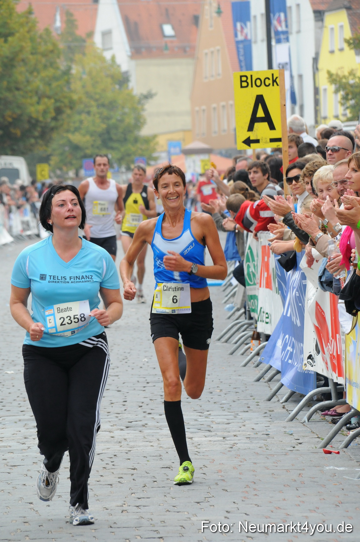 0092 Stadtlauf Neumarkt Zieleinlauf 200909