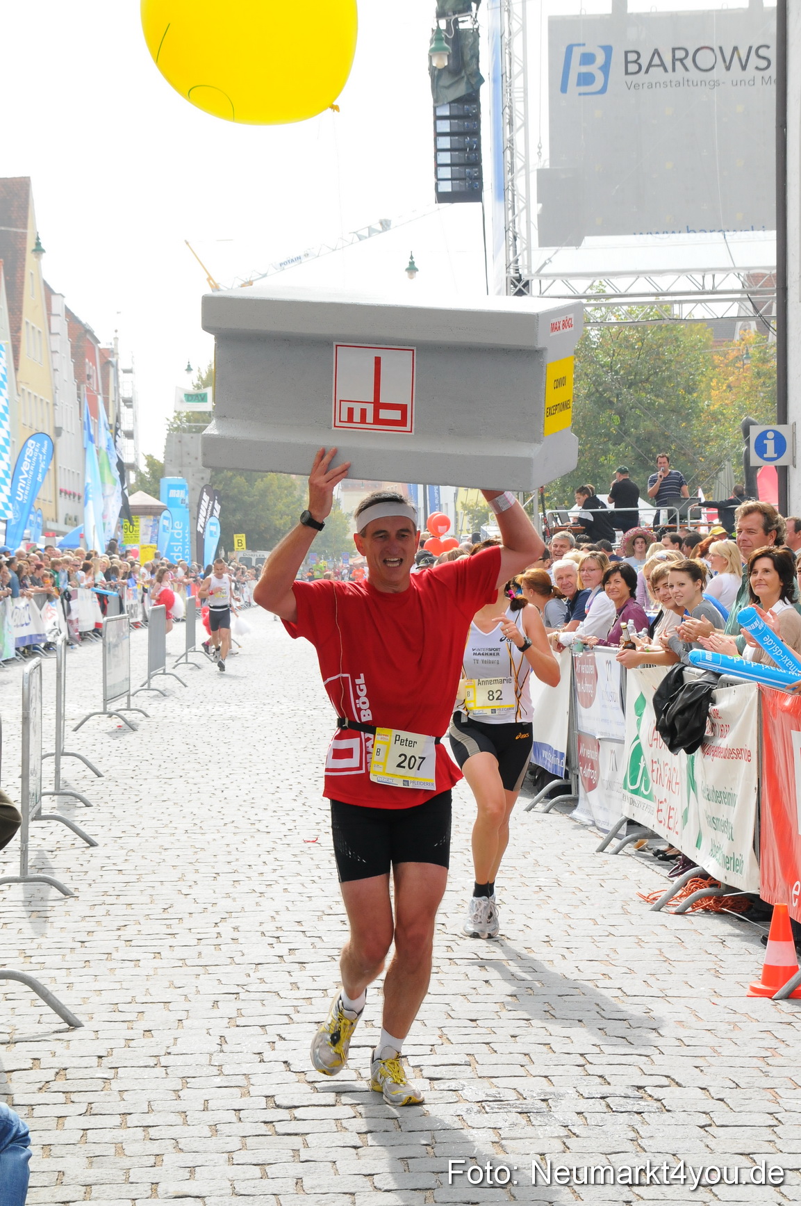 0115 Stadtlauf Neumarkt Zieleinlauf 200909