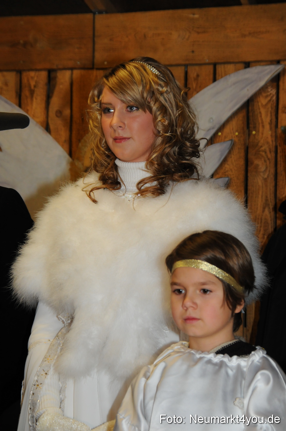 0011 Weihnachtsmarkt Neumarkt 261109