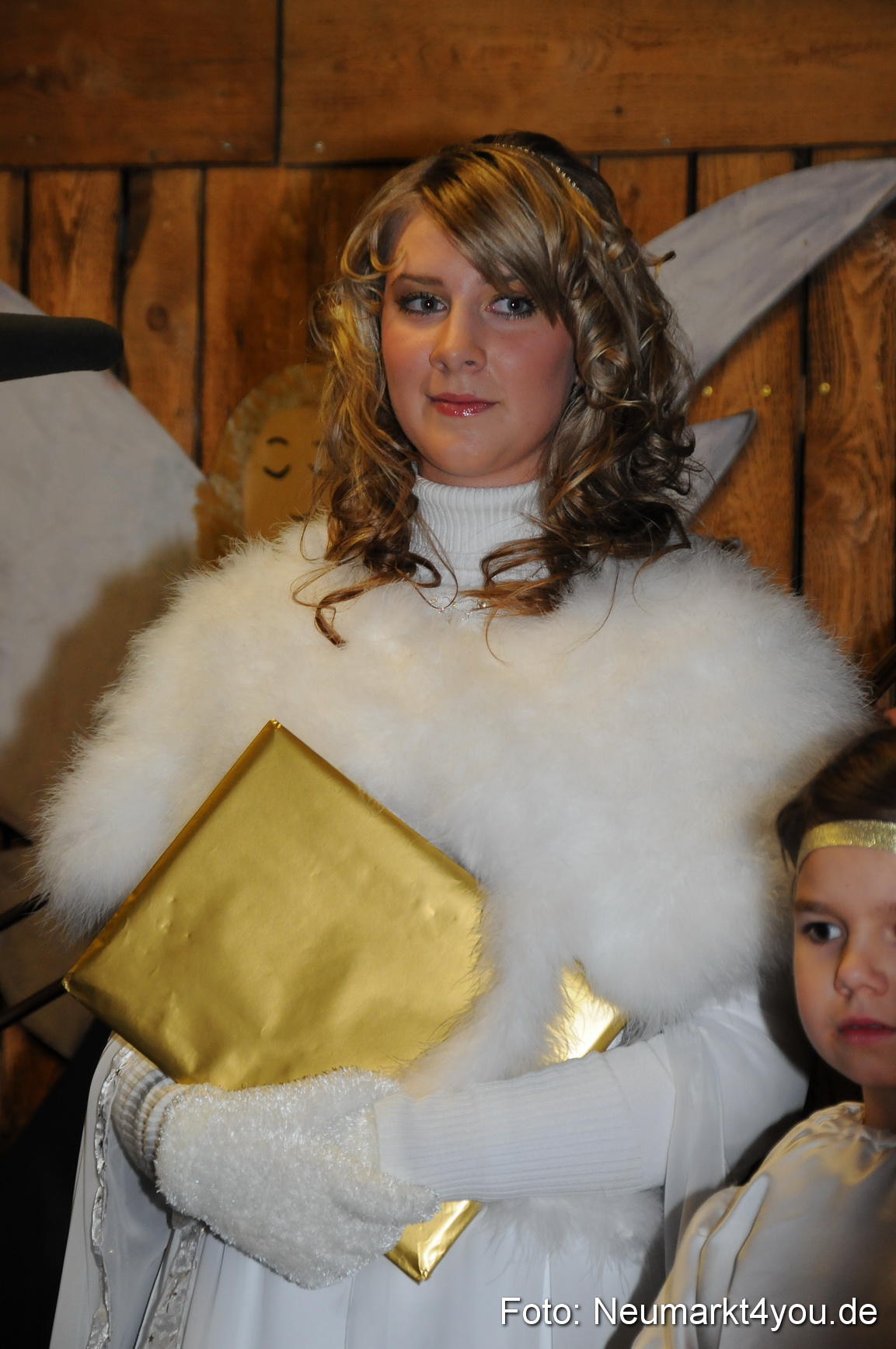 0017 Weihnachtsmarkt Neumarkt 261109