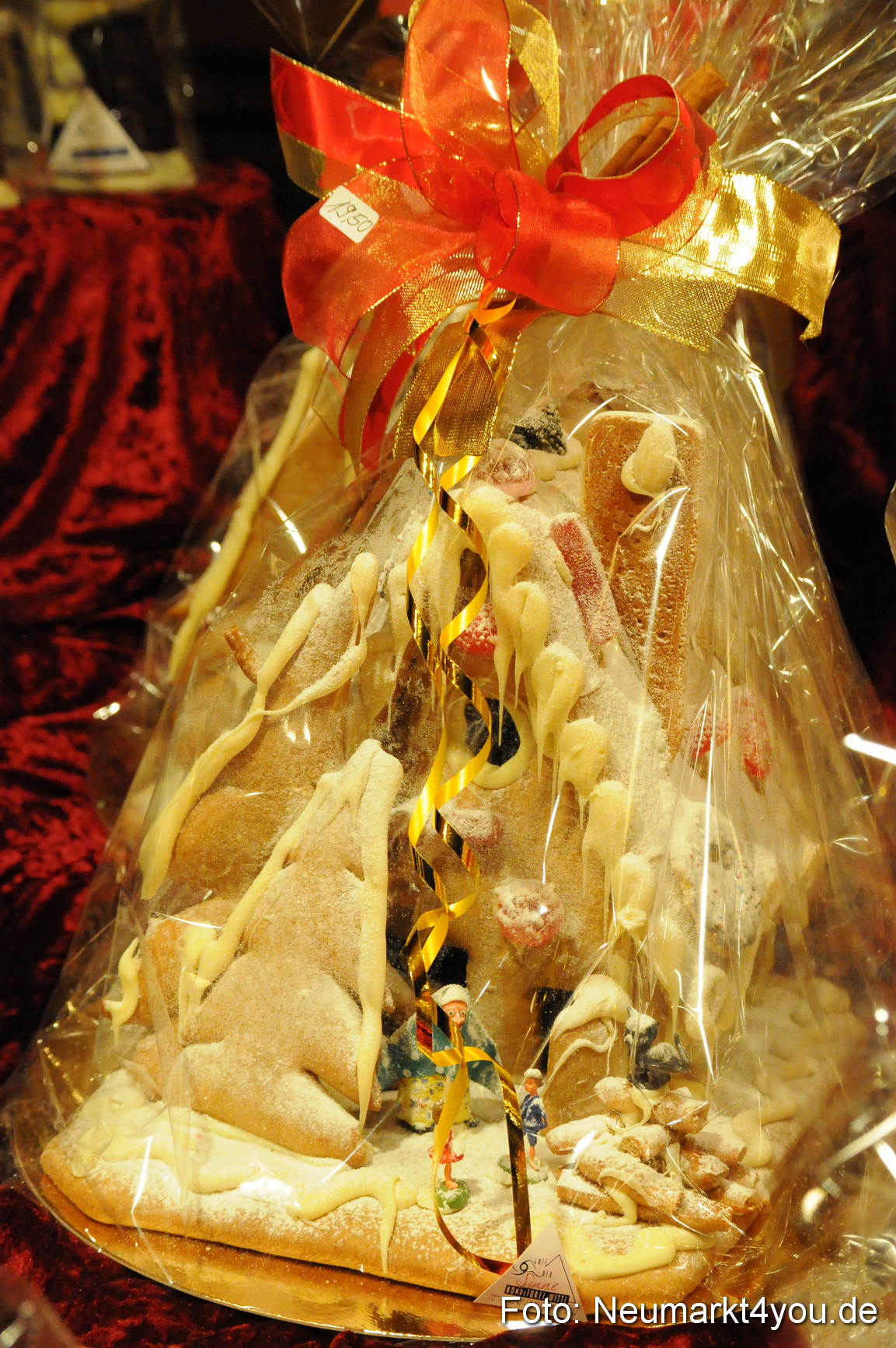 0029 Weihnachtsmarkt Neumarkt 261109