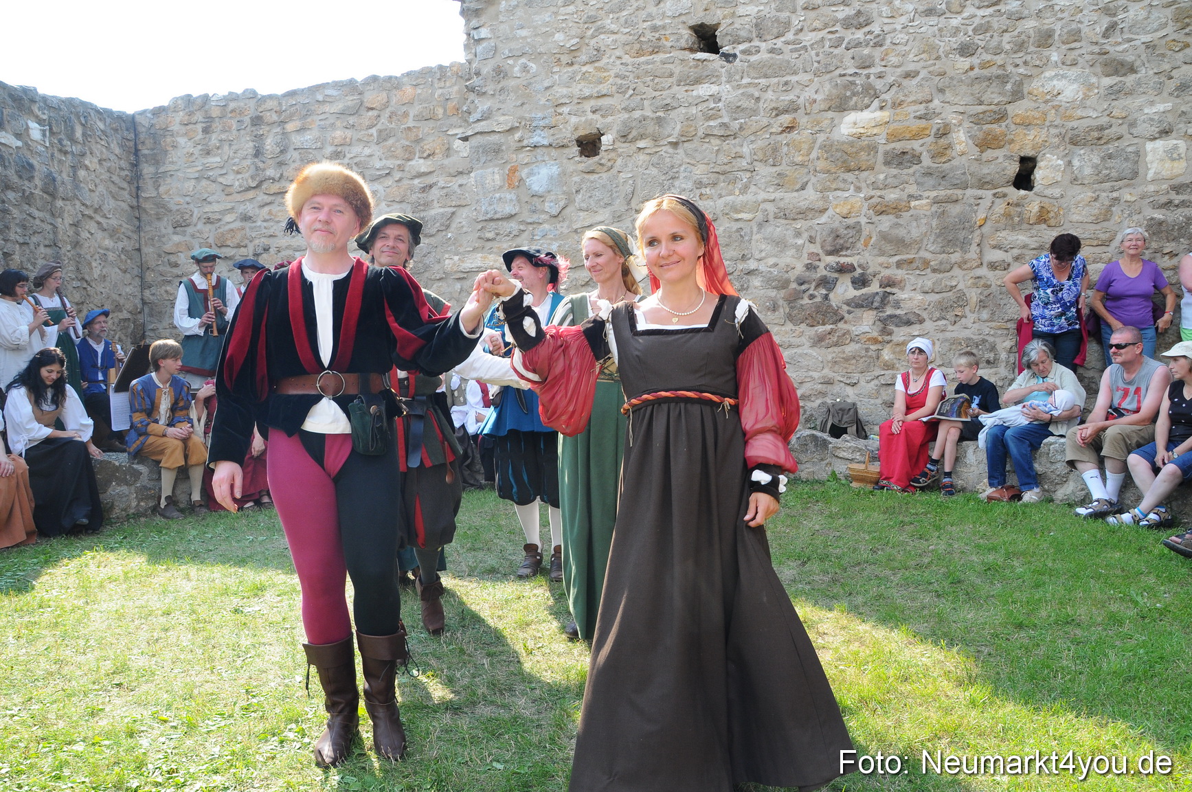 Wolfstein Burgruinenfest 260610 0013