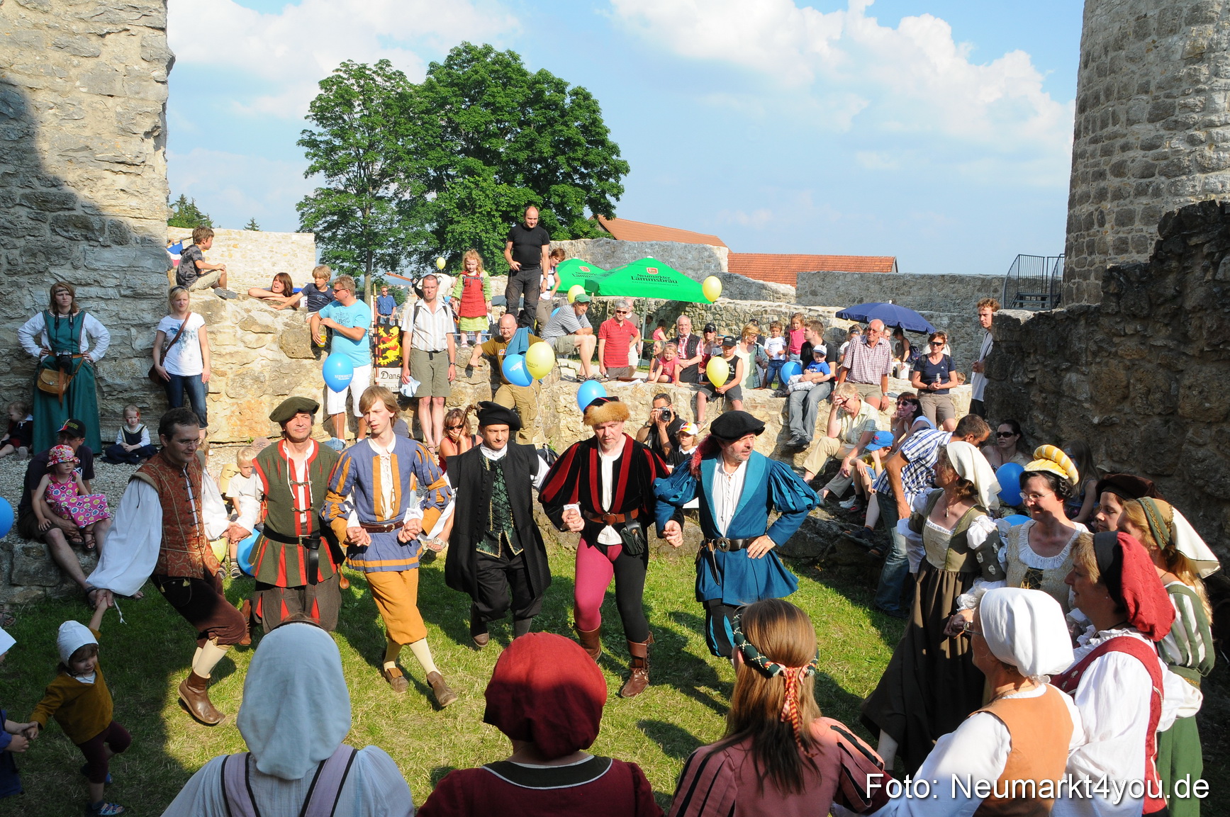 Wolfstein Burgruinenfest 260610 0021