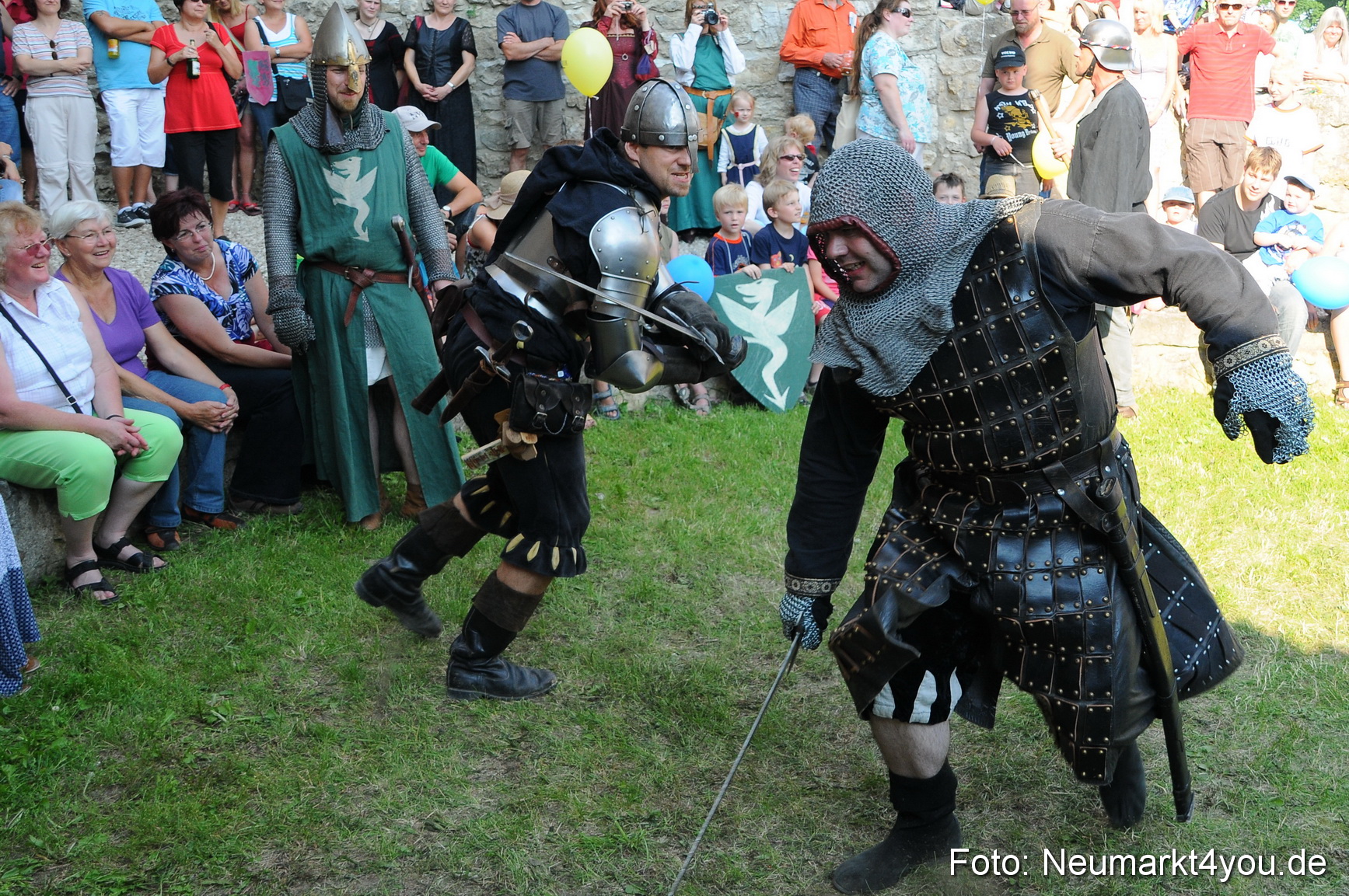 Wolfstein Burgruinenfest 260610 0029