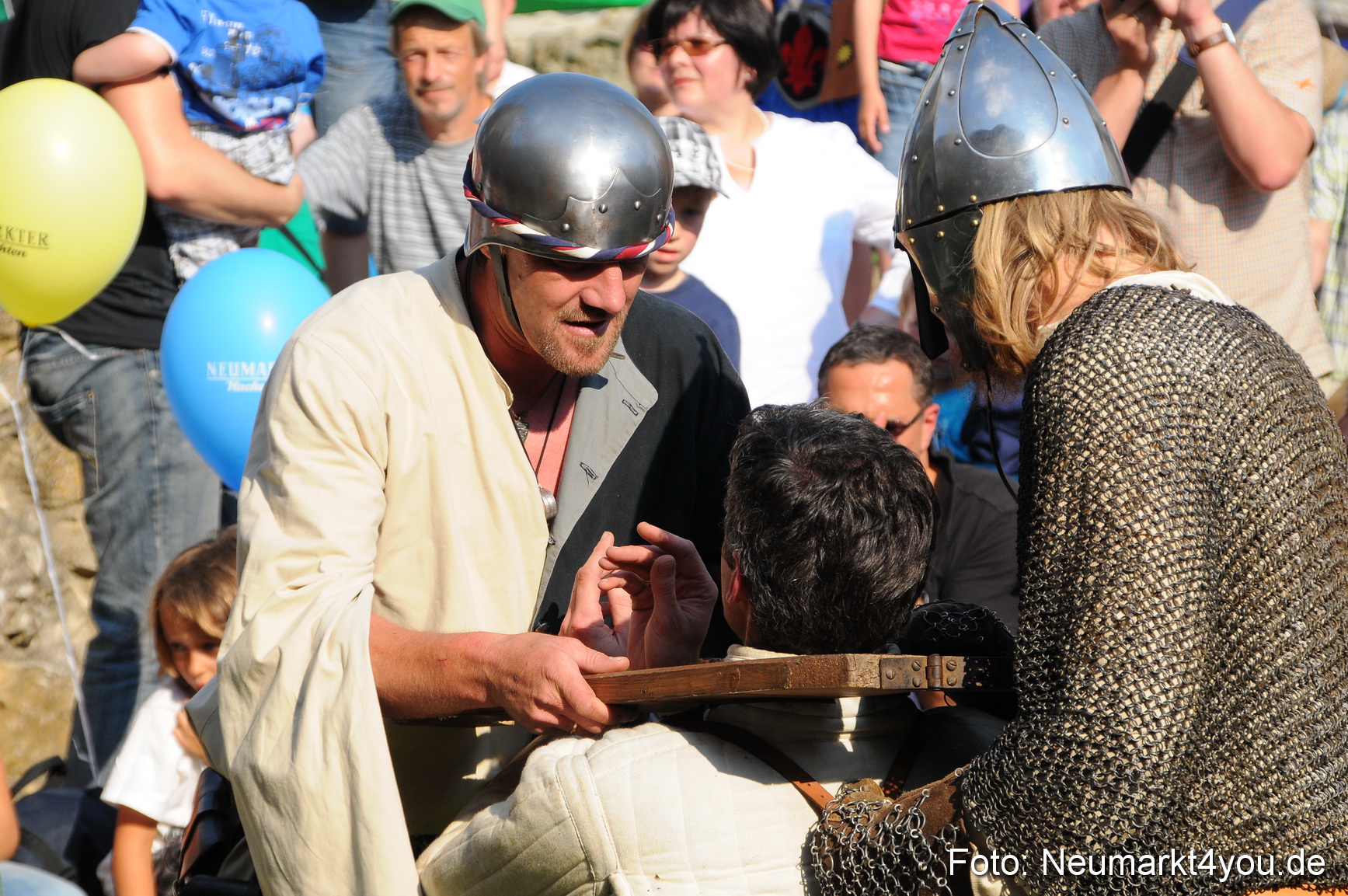 Wolfstein Burgruinenfest 260610 0035
