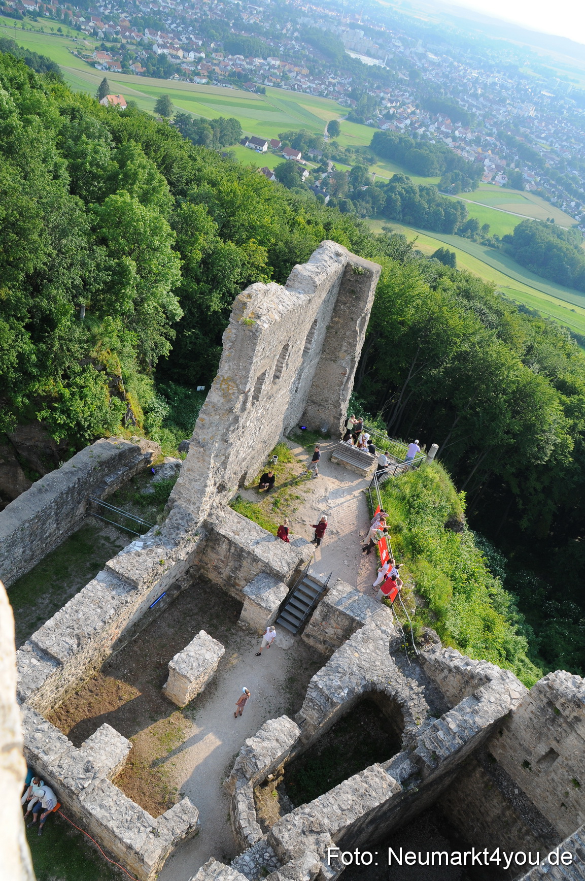 Wolfstein Burgruinenfest 260610 0055