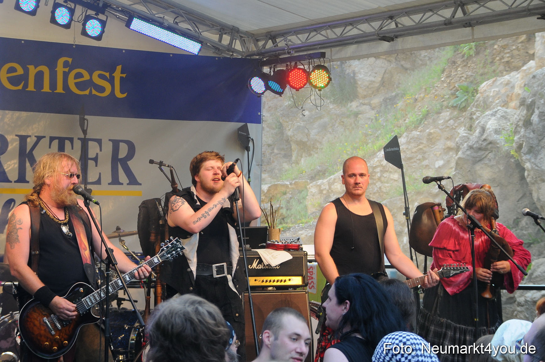 Wolfstein Burgruinenfest 260610 0080