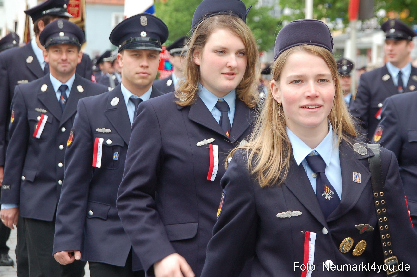 Festzug 150 Jahre Feuerwehr Neumarkt 160510 0021