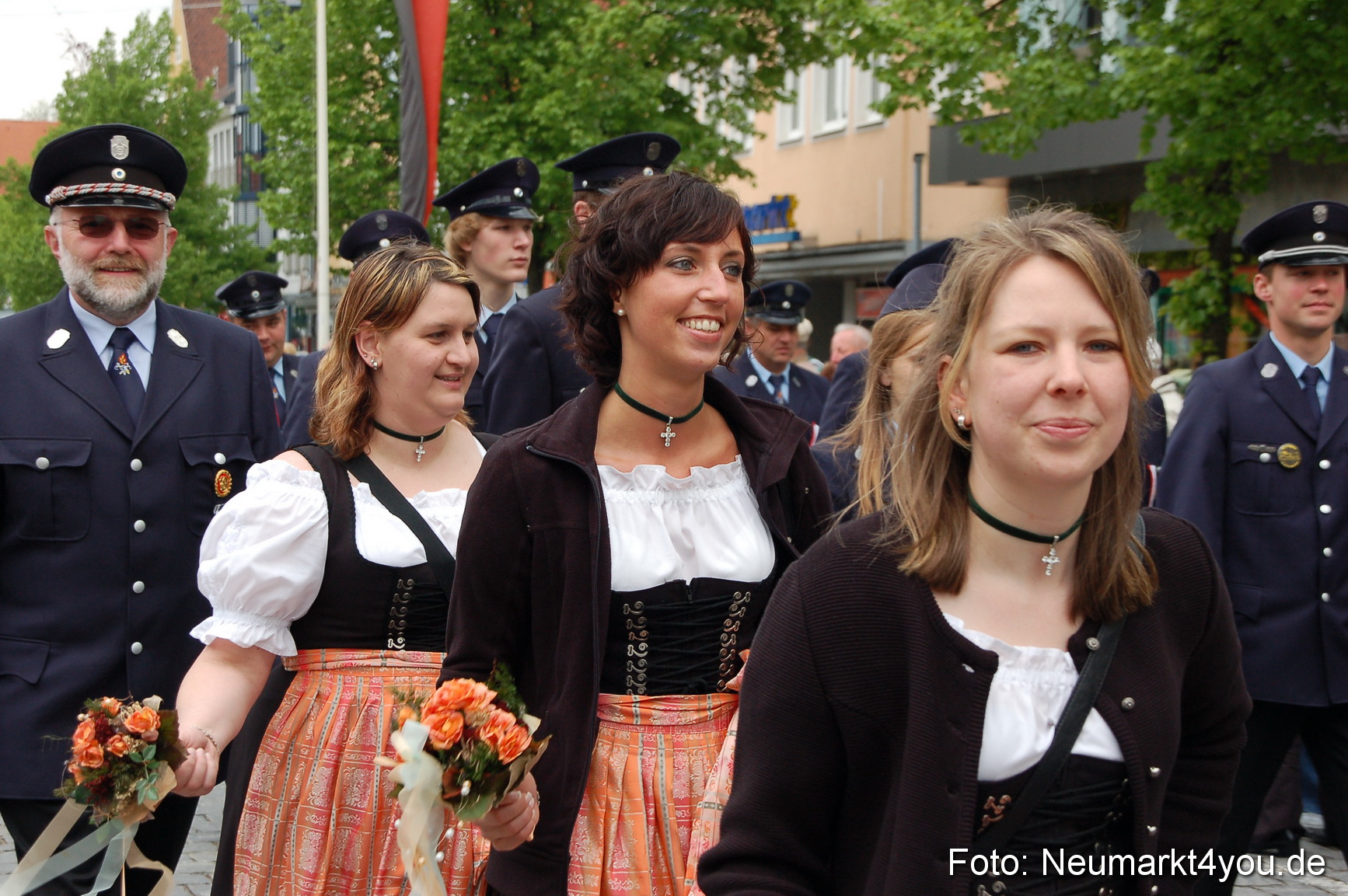 Festzug 150 Jahre Feuerwehr Neumarkt 160510 0023