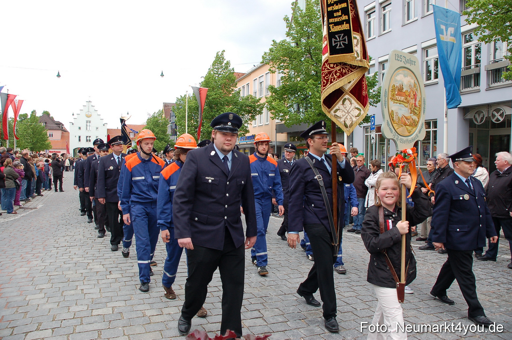 Festzug 150 Jahre Feuerwehr Neumarkt 160510 0027