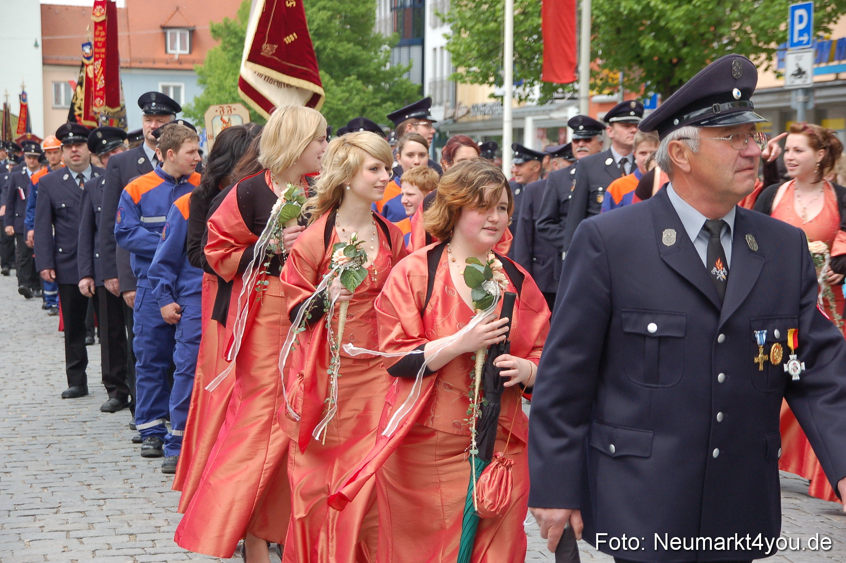Festzug 150 Jahre Feuerwehr Neumarkt 160510 0050