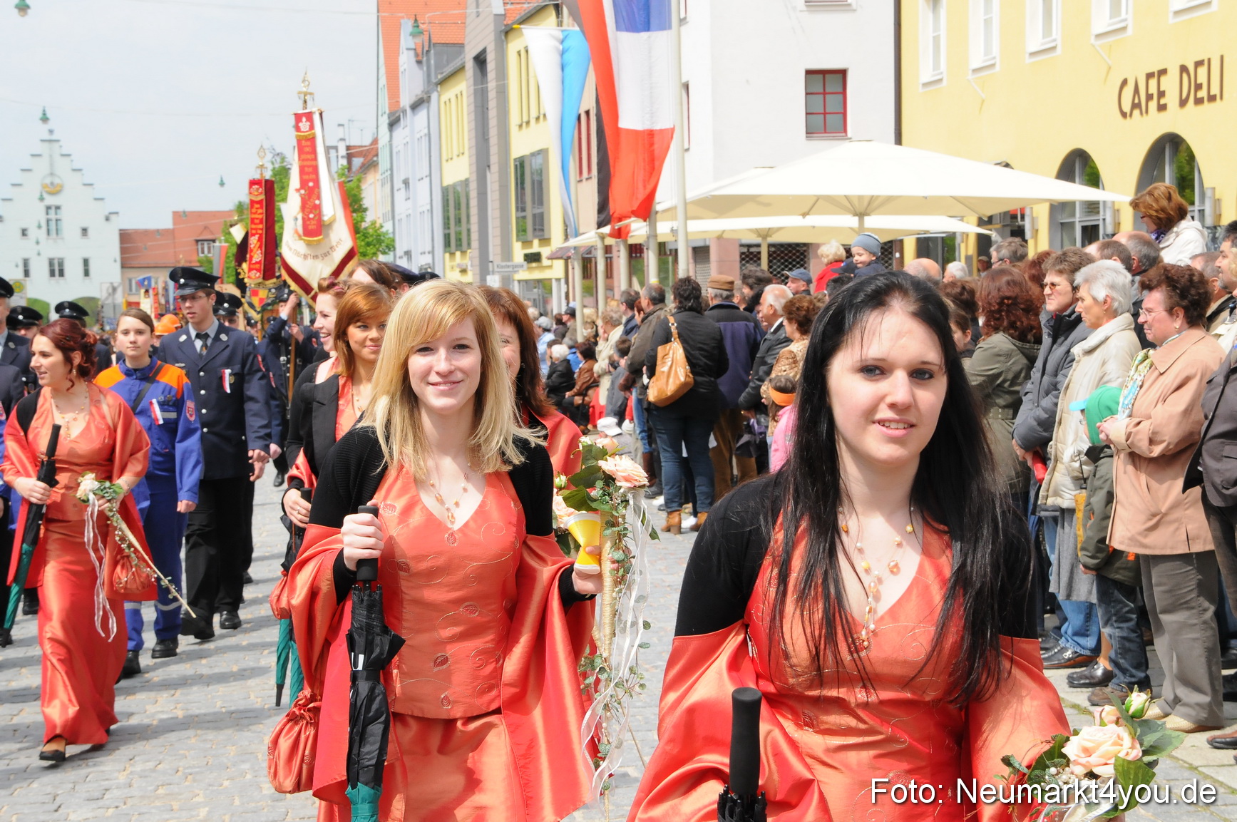 Festzug 150 Jahre Feuerwehr Neumarkt 160510 0065